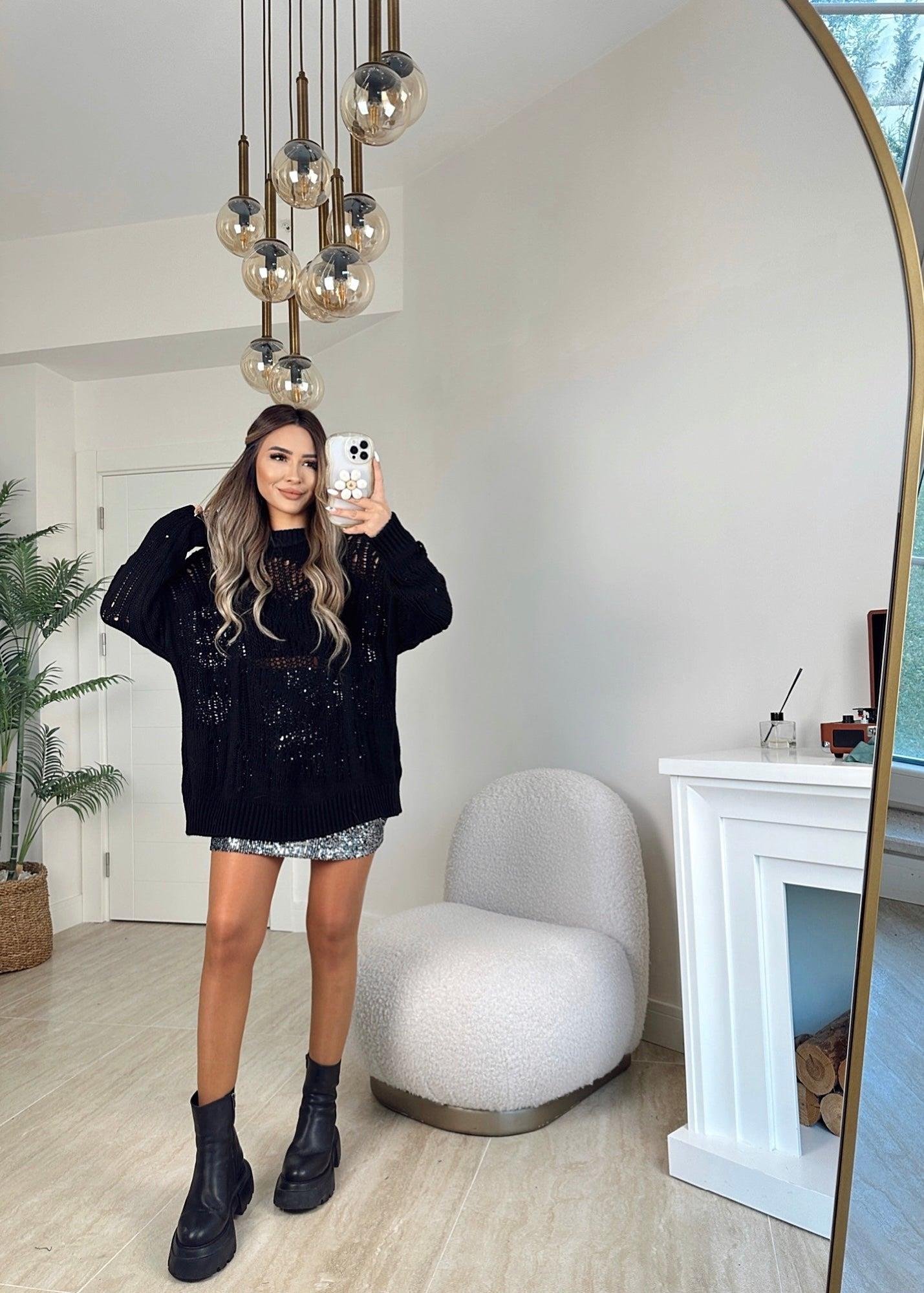 Yırtıklı Oversize Siyah Kazak