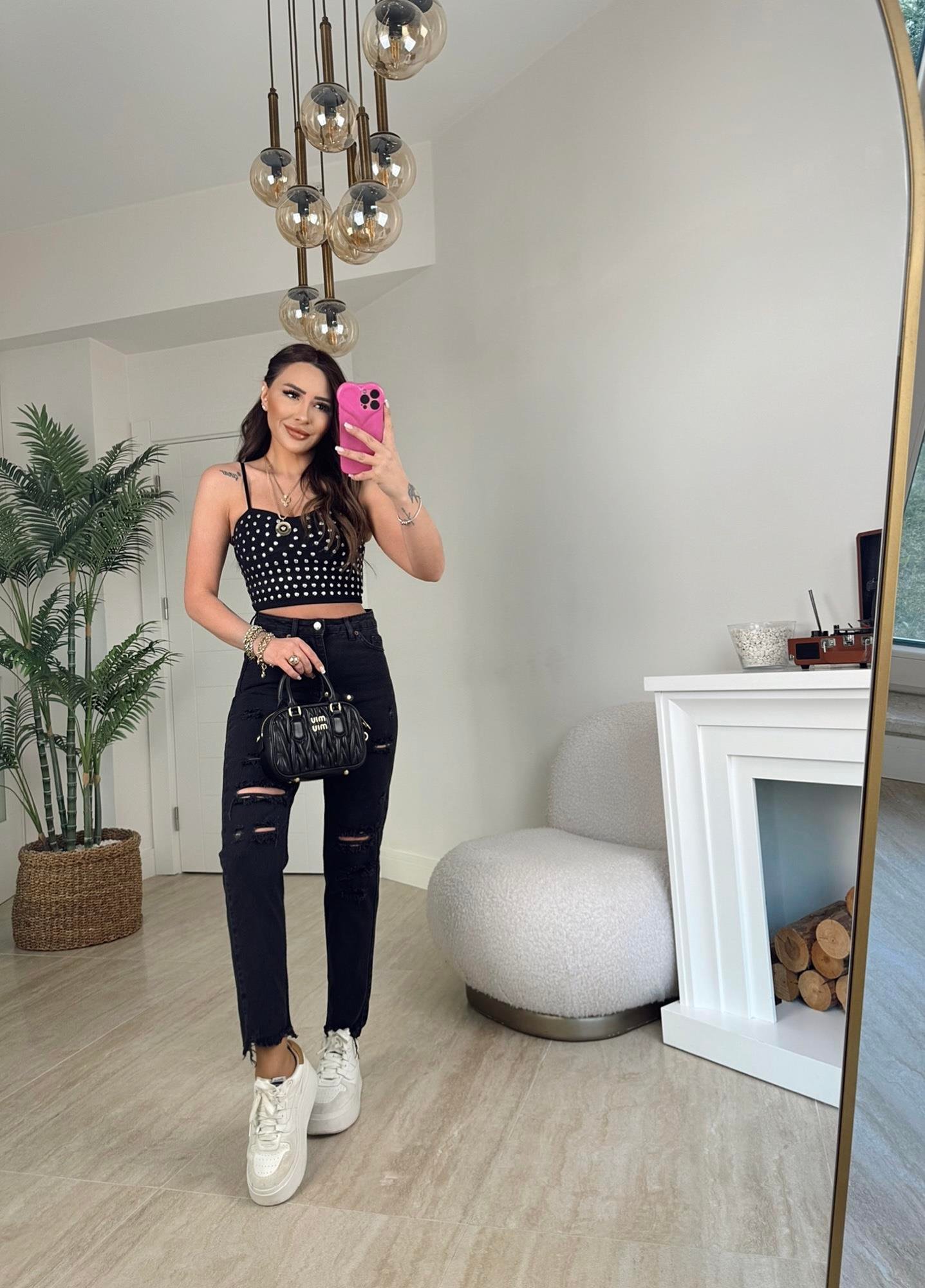 Yırtıklı Paça Detay Siyah Mom Jean