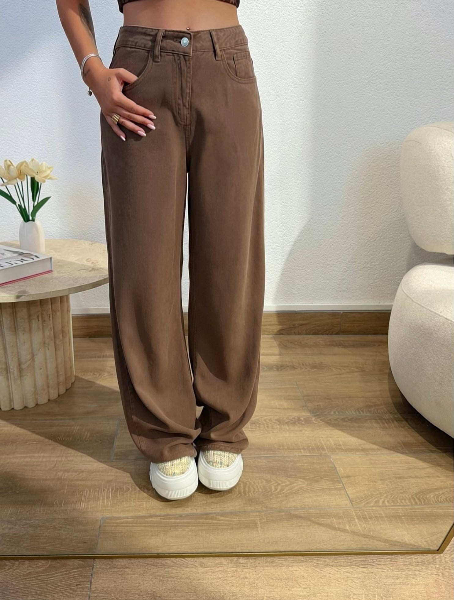 Yumuşak Dokulu Bol Paça Kahve Jean