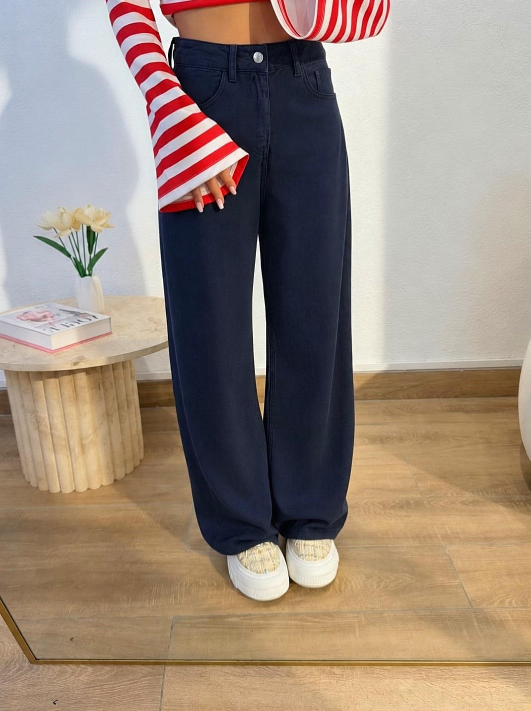 Yumuşak Dokulu Bol Paça Laci Jean