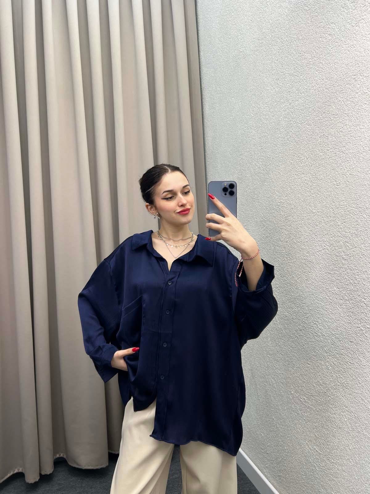 Adelina Lacivert Oversize Gömlek