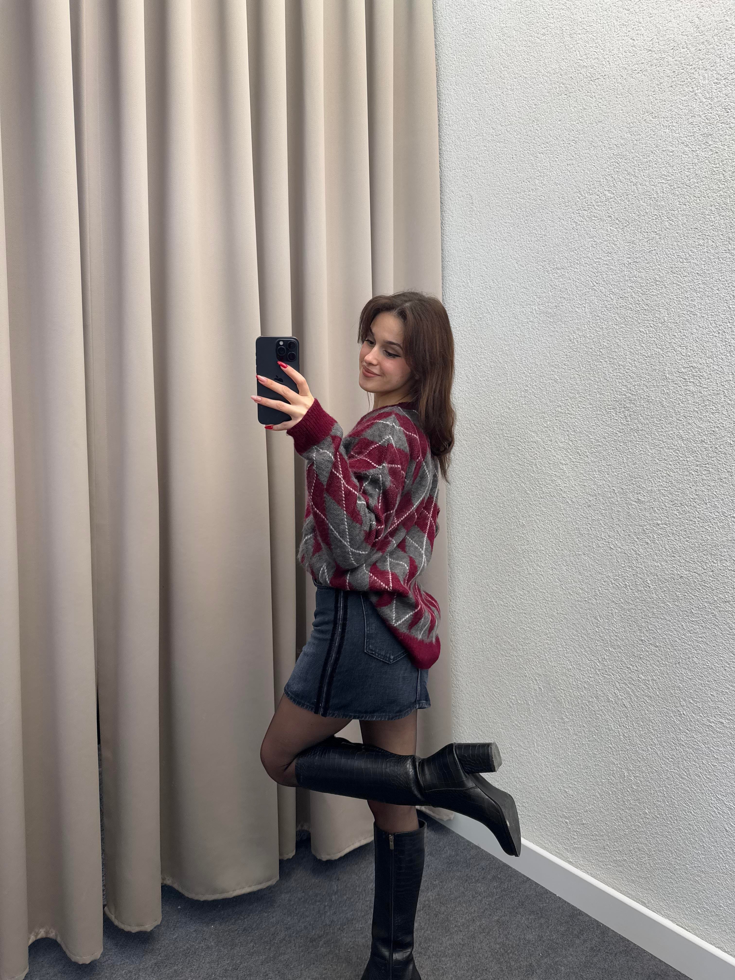 BAKLAVA DESEN OVERSİZE KALIP KAZAK BORDO