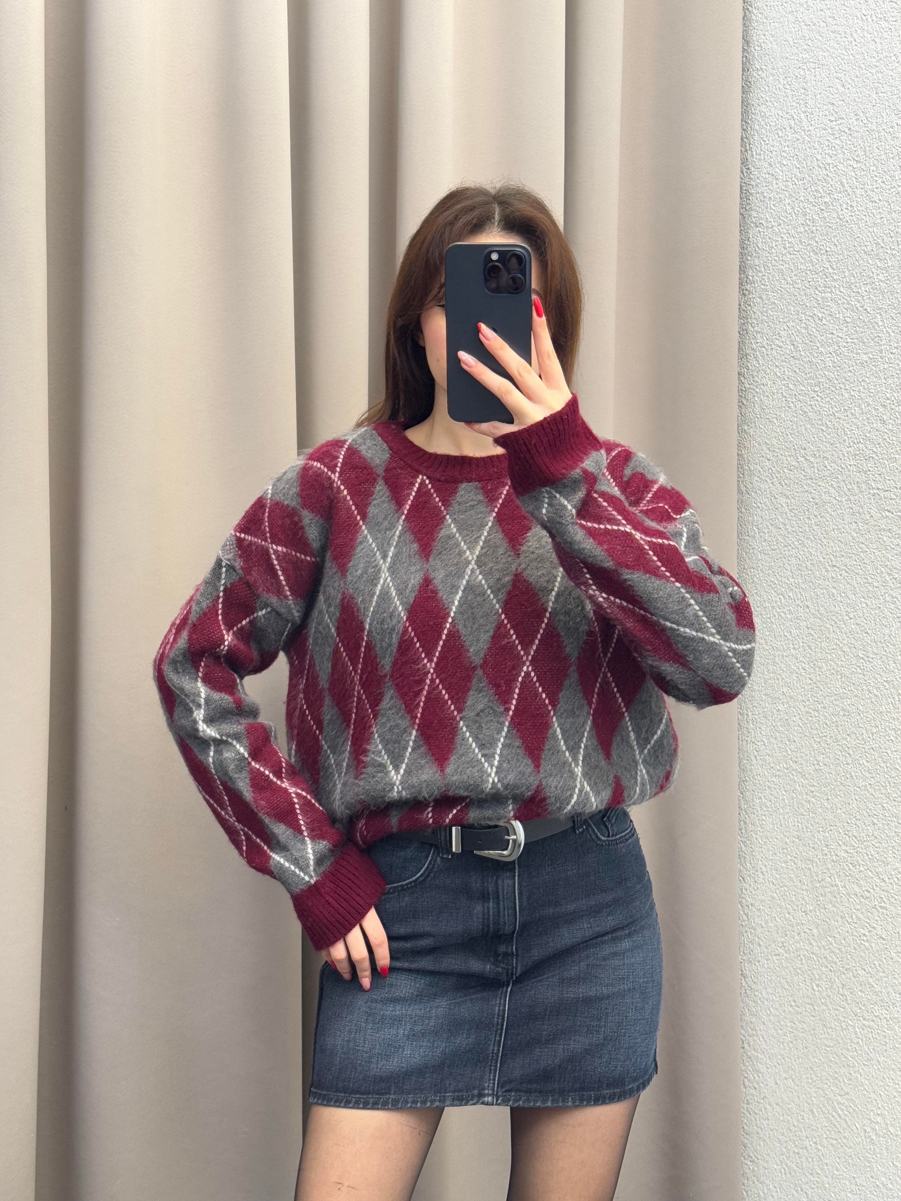 BAKLAVA DESEN OVERSİZE KALIP KAZAK BORDO