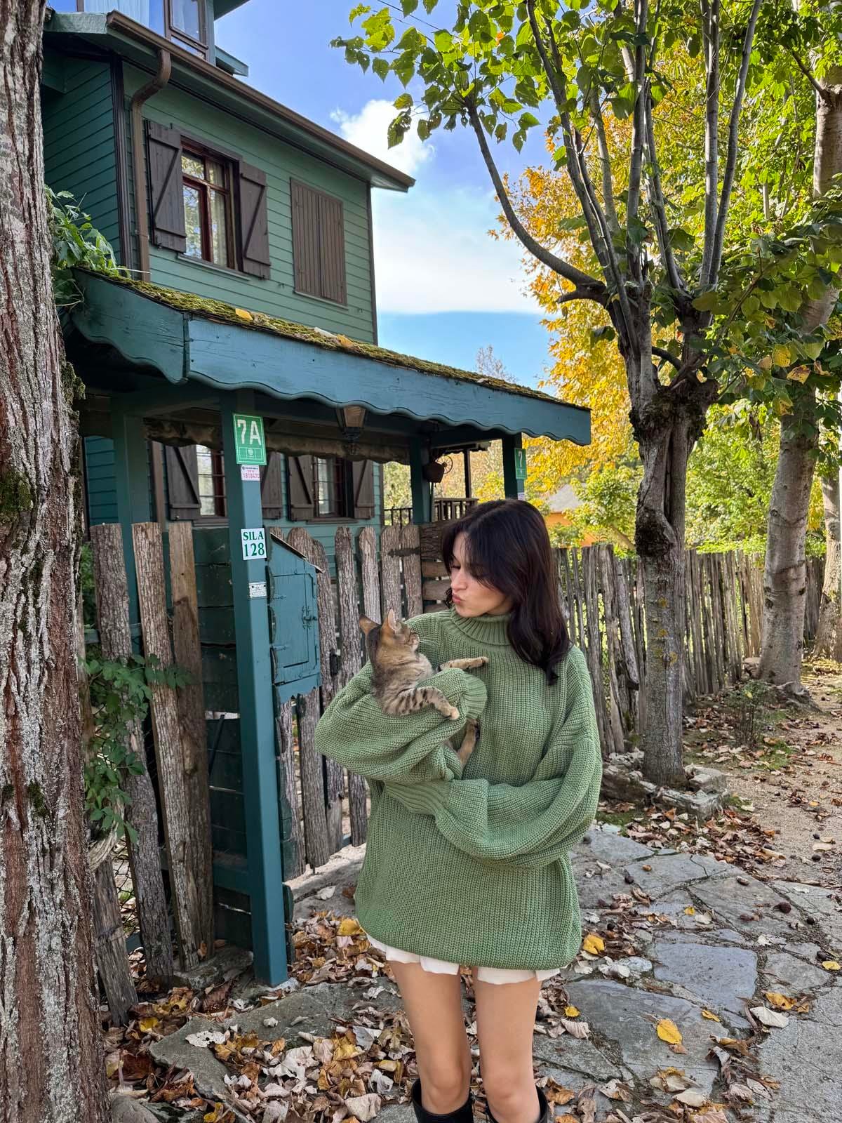 Beay Balon Kol Boğazlı Mint Kazak