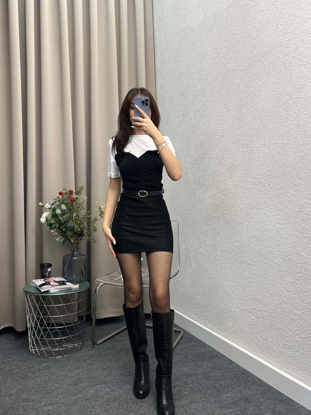 Beyaz Siyah Bisiklet Yaka Drapeli Bluz