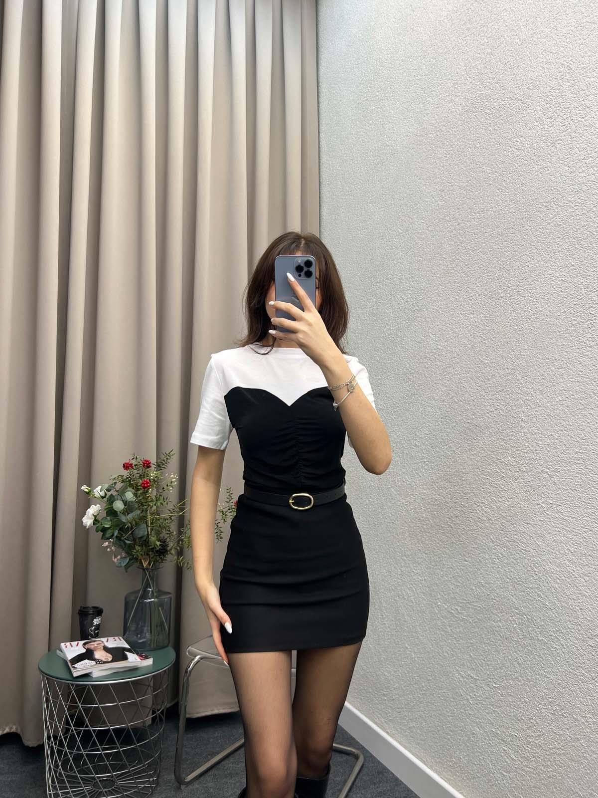 Beyaz Siyah Bisiklet Yaka Drapeli Bluz