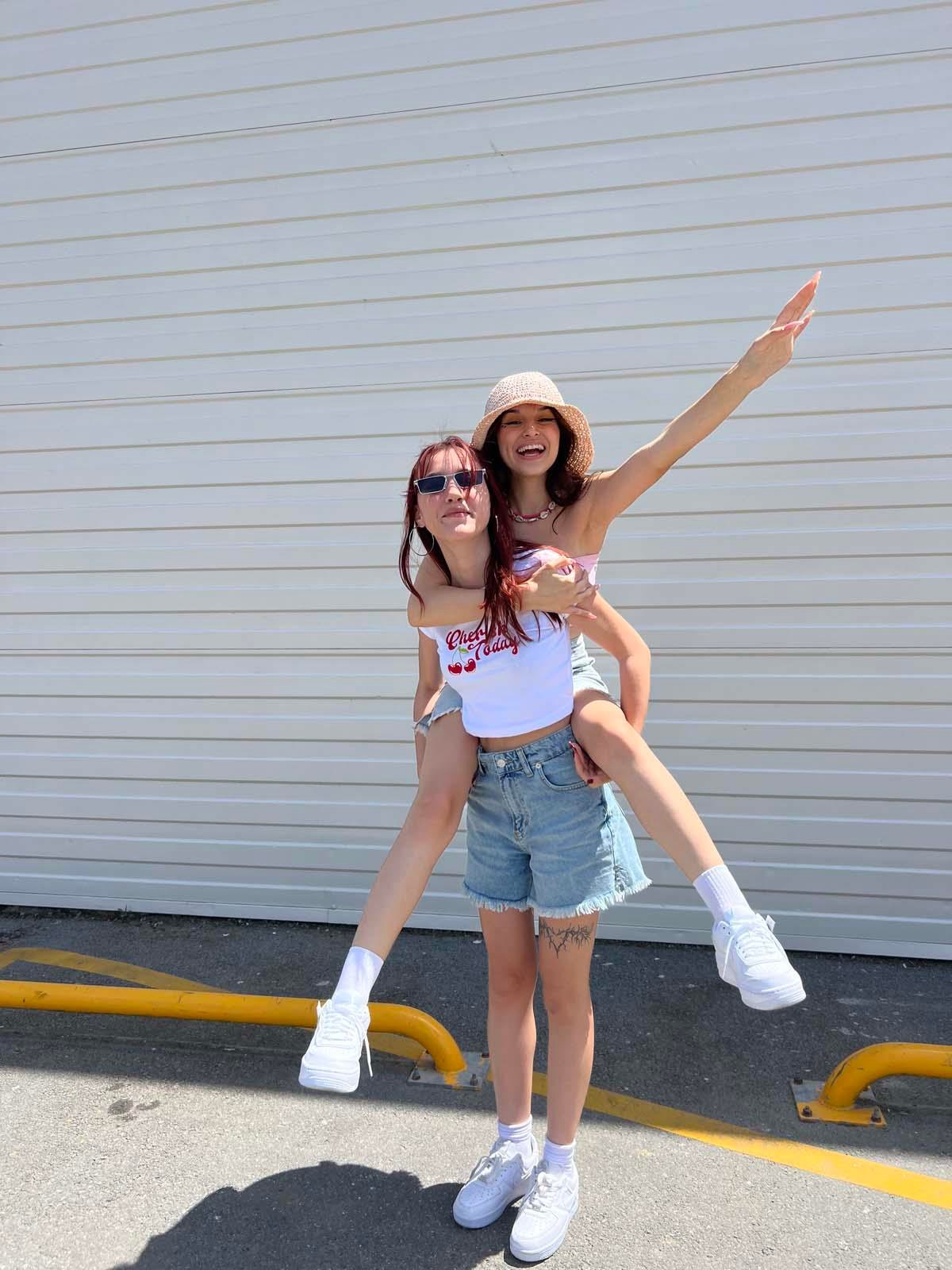 BF Püsküllü Dark Mom Kot Şort