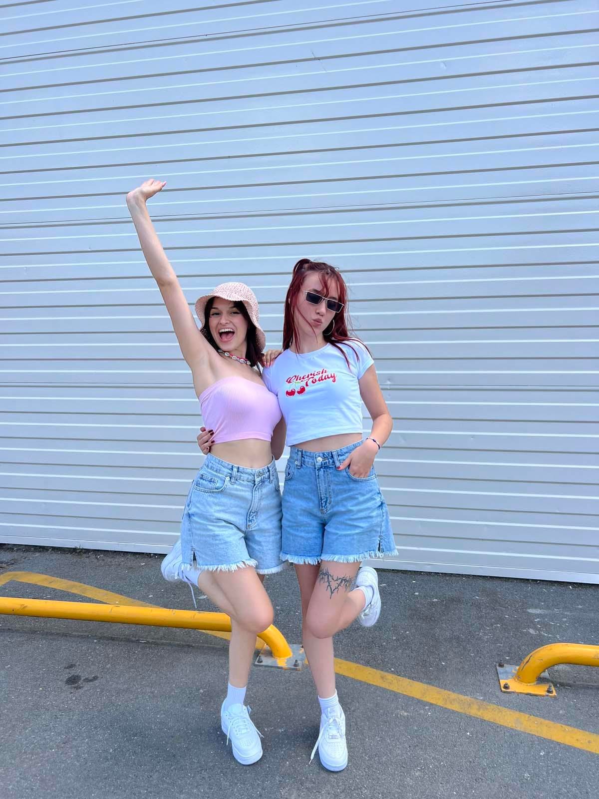 BF Püsküllü Dark Mom Kot Şort