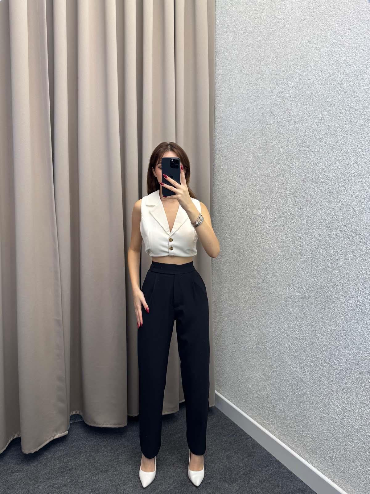 Boon Siyah Lastik Kemer Düğme Detay Pantolon