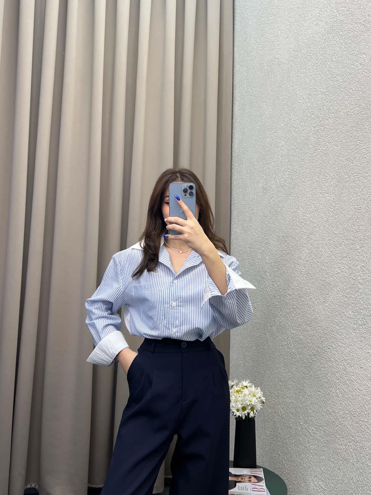 Clasic Sırt Detay Çizgili Gömlek