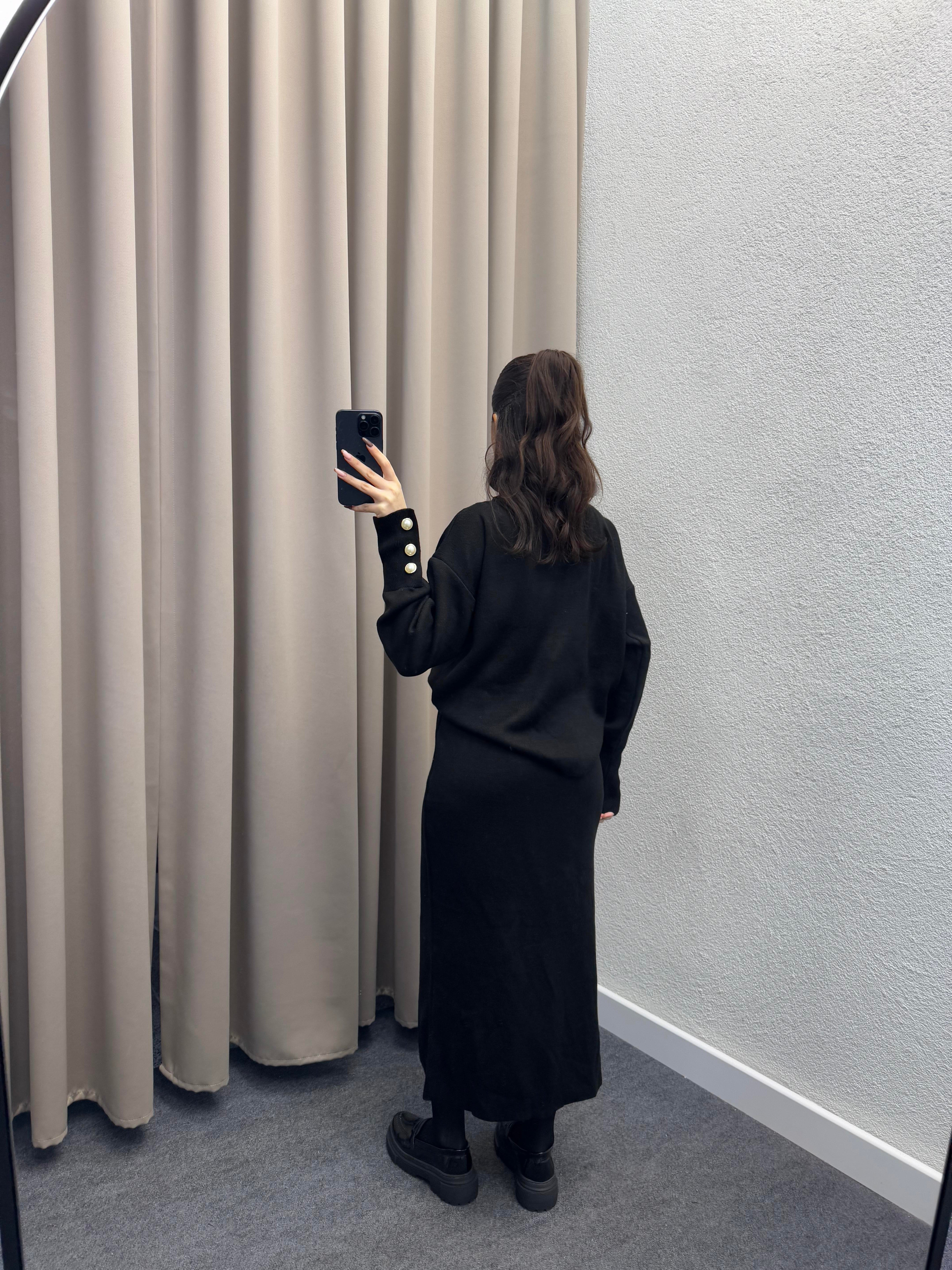 ETEKLİ KOL DÜĞMELİ TRİKO TAKIM SİYAH