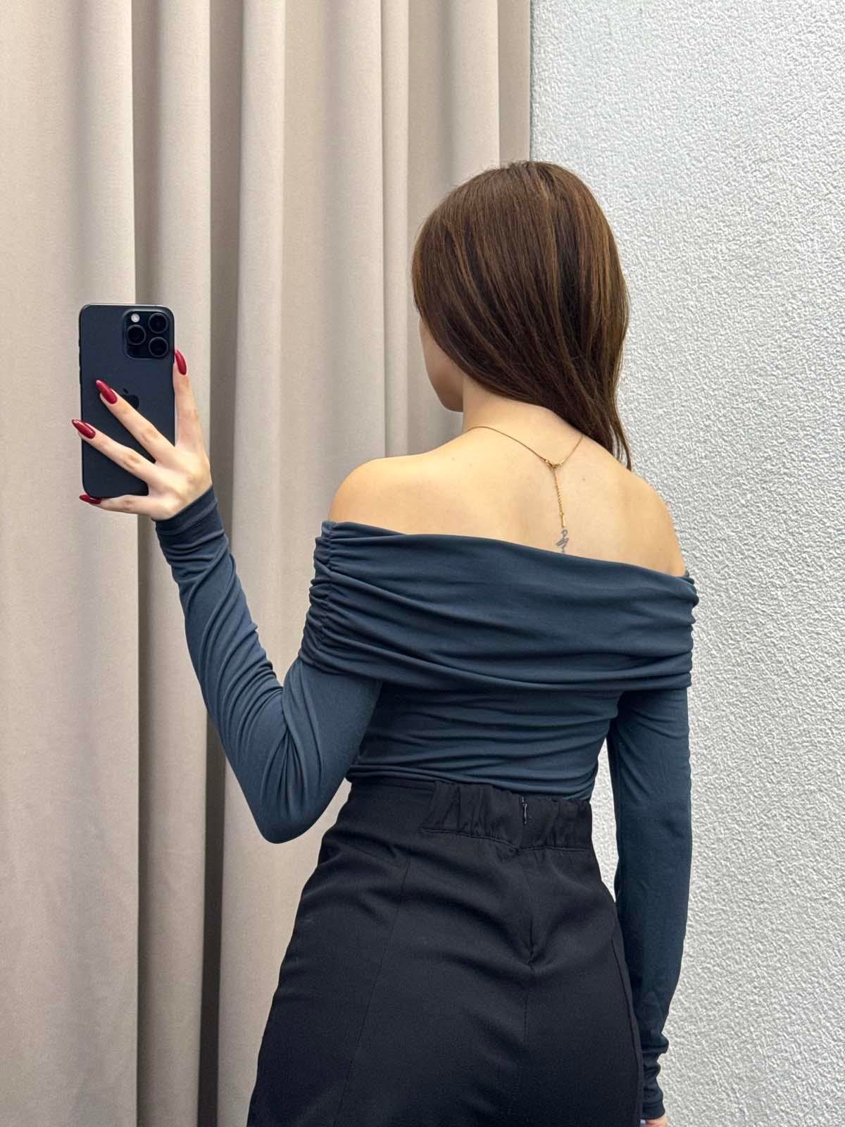 Halikarnas Kayık Yaka Gri Bluz