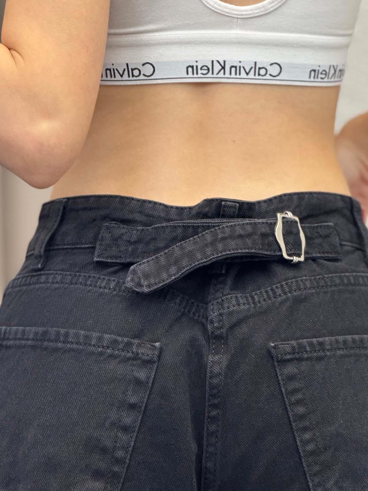 Kemer Detaylı Siyah Baggy Jean