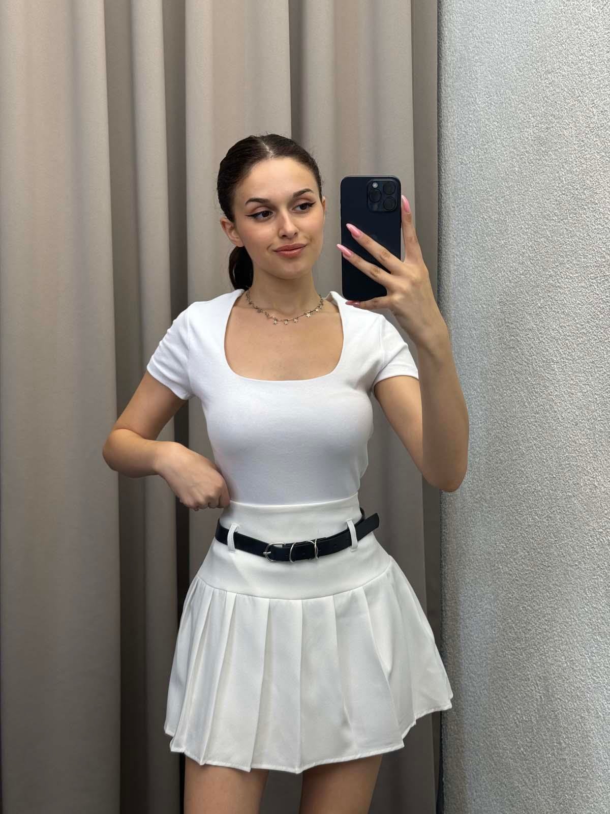 Kneph Kare Yaka Beyaz Crop