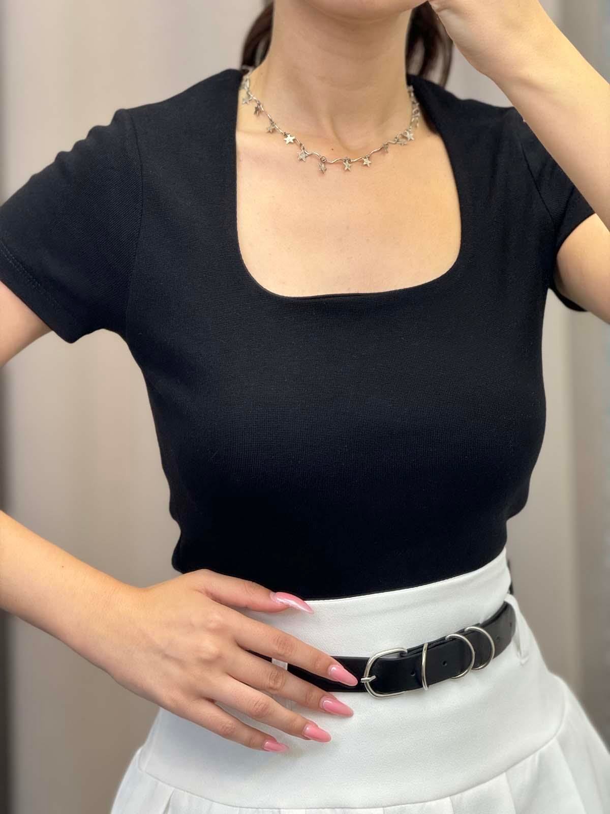 Kneph Kare Yaka Siyah Crop