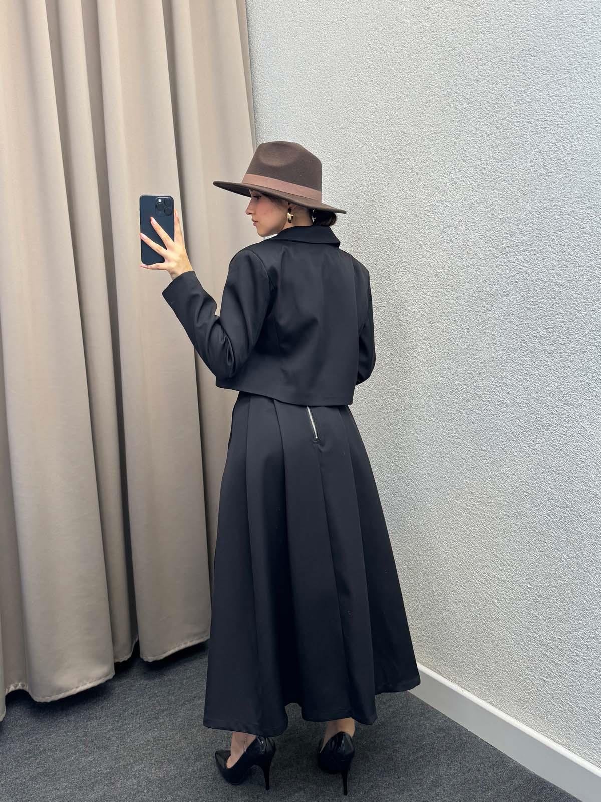 Krep Mini Siyah ceketli takım