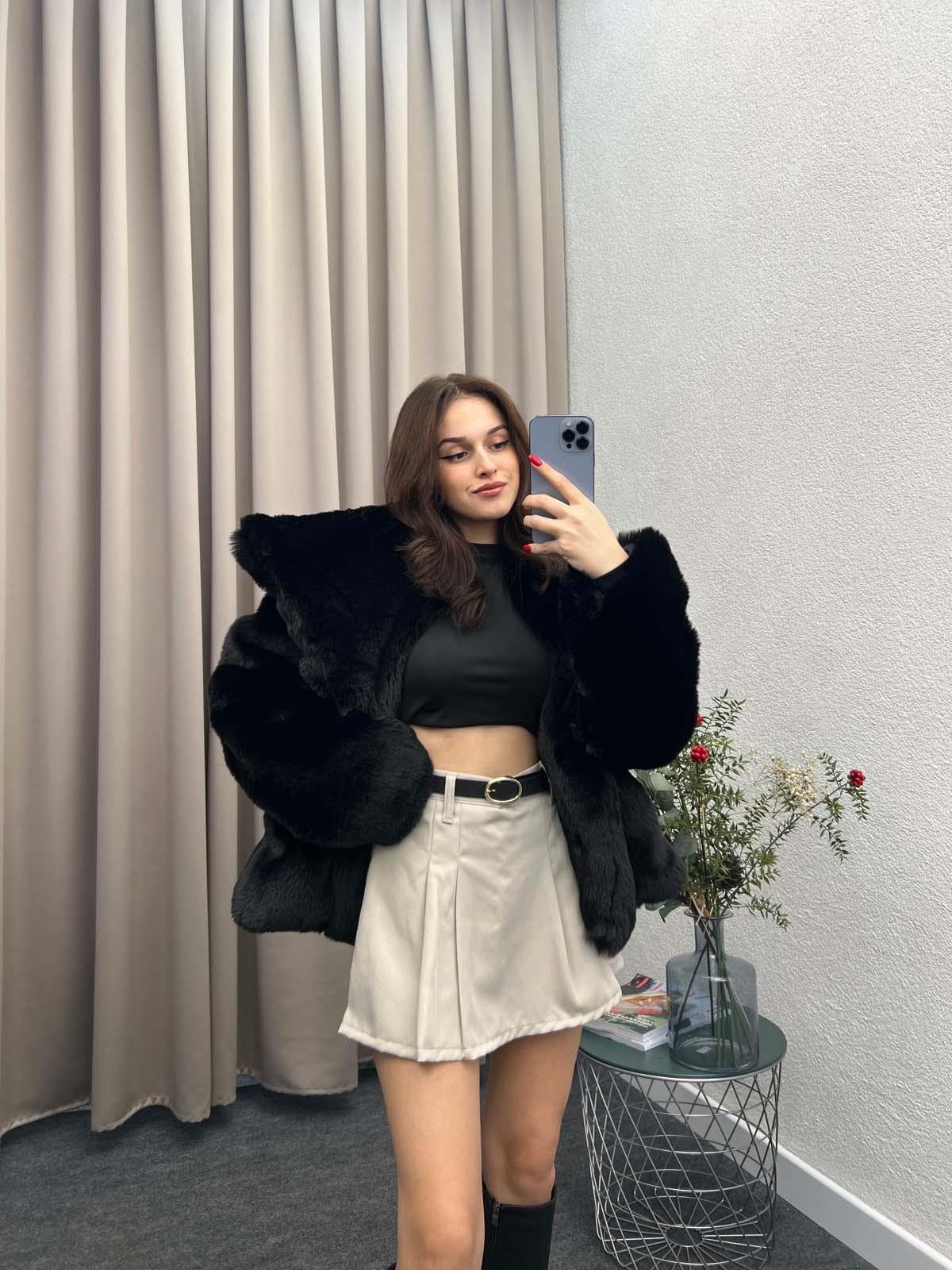 Lady İçi Astarlı Siyah Kürk