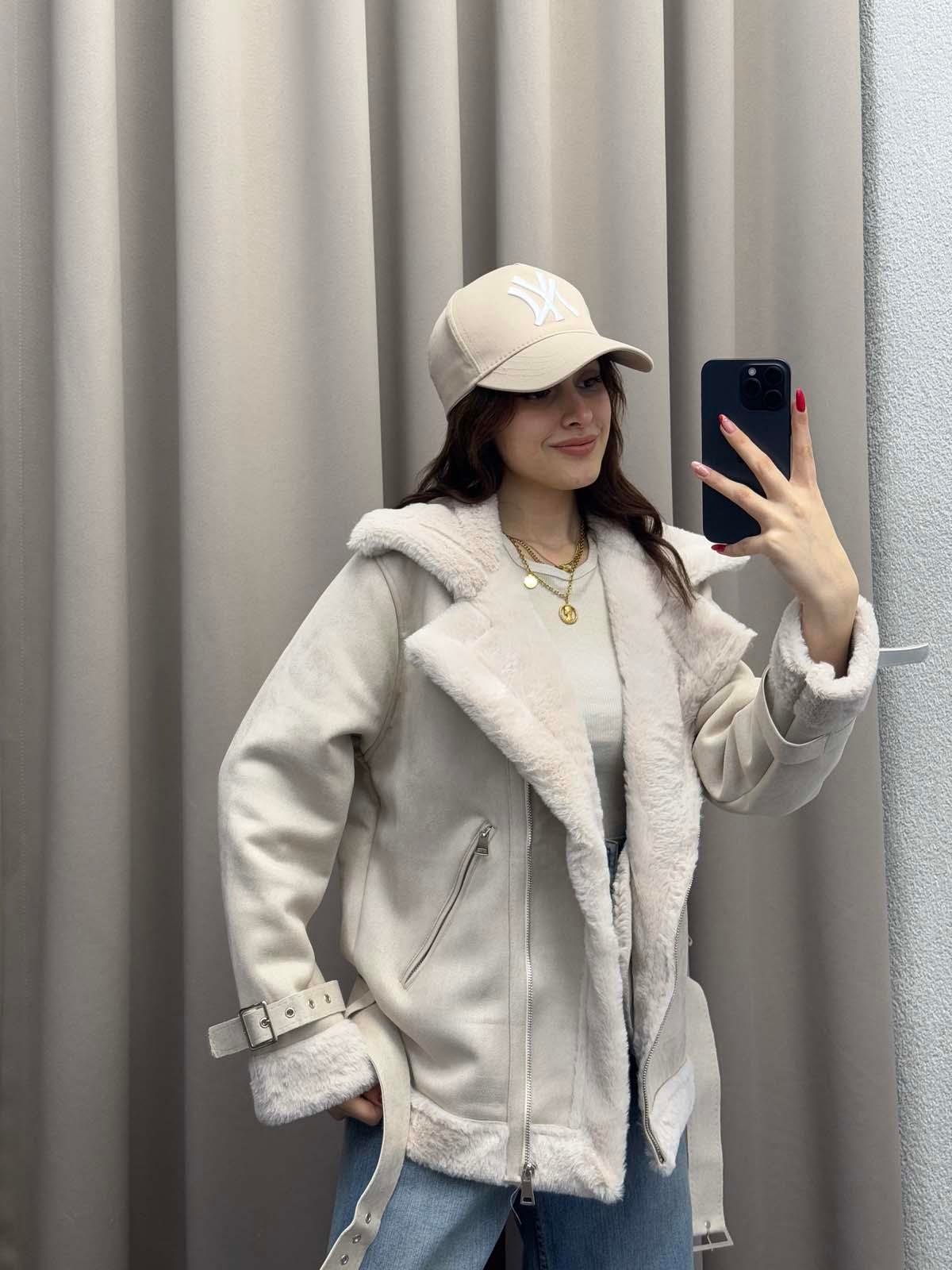 Lares Uzun Krem Süet Ceket