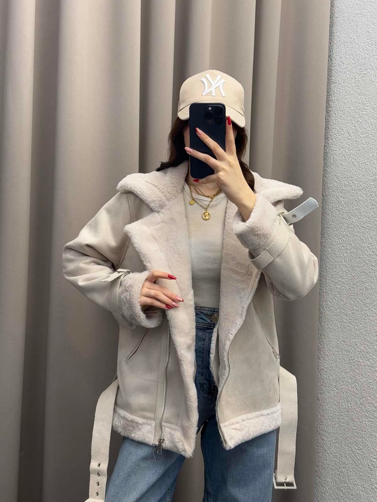 Lares Uzun Krem Süet Ceket