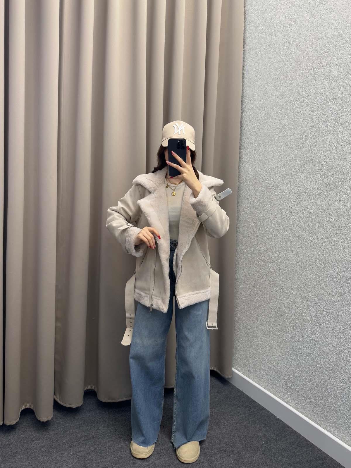 Lares Uzun Krem Süet Ceket