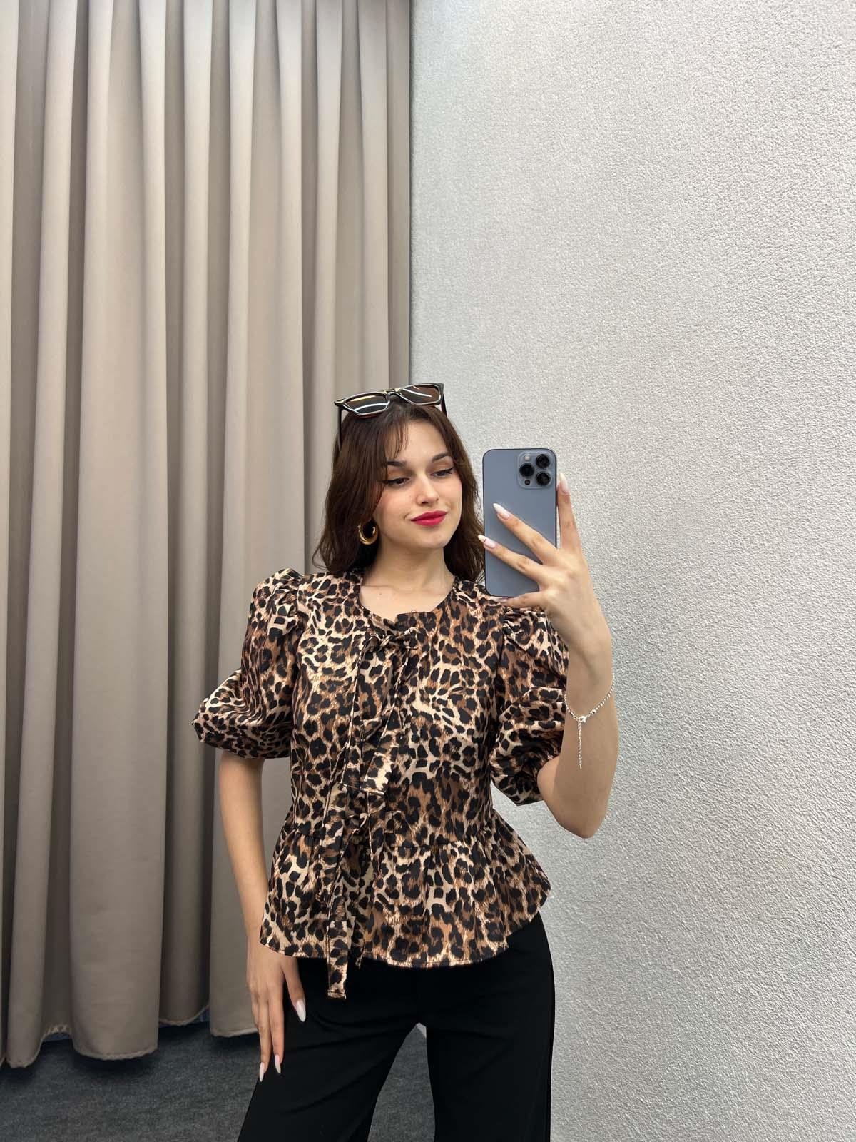 Leopar Voleta Önü Bağlamalı Bluz