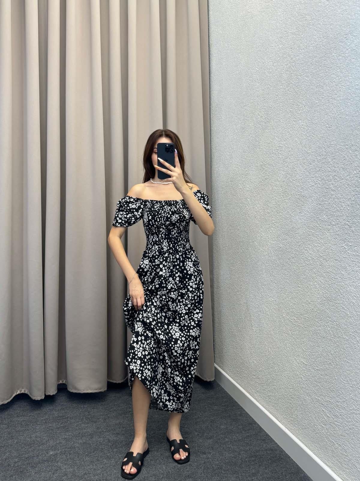 Papatya Desenli Siyah Askılı Elbise