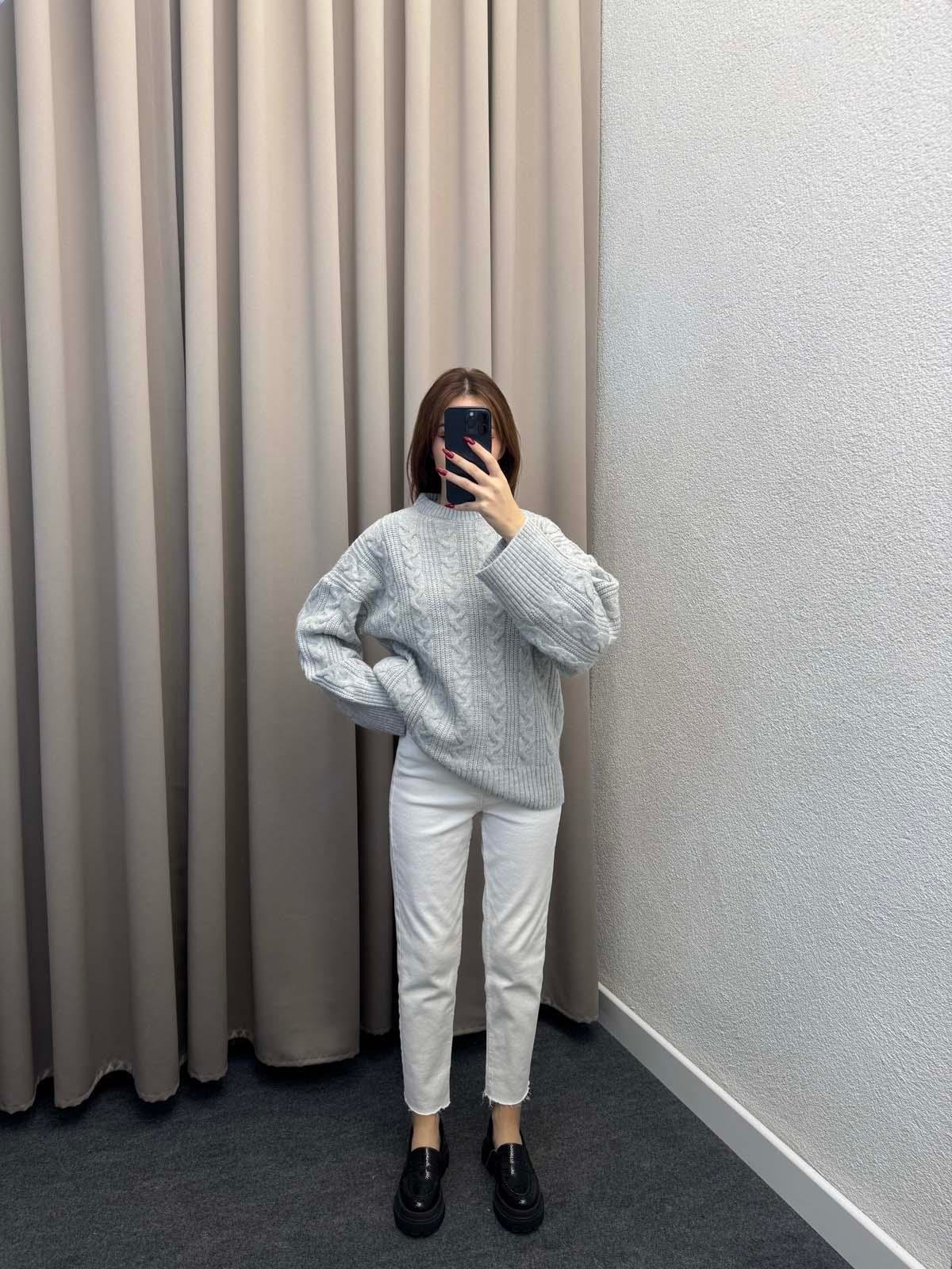 Saç Örgülü Pinterest Gri Kazak