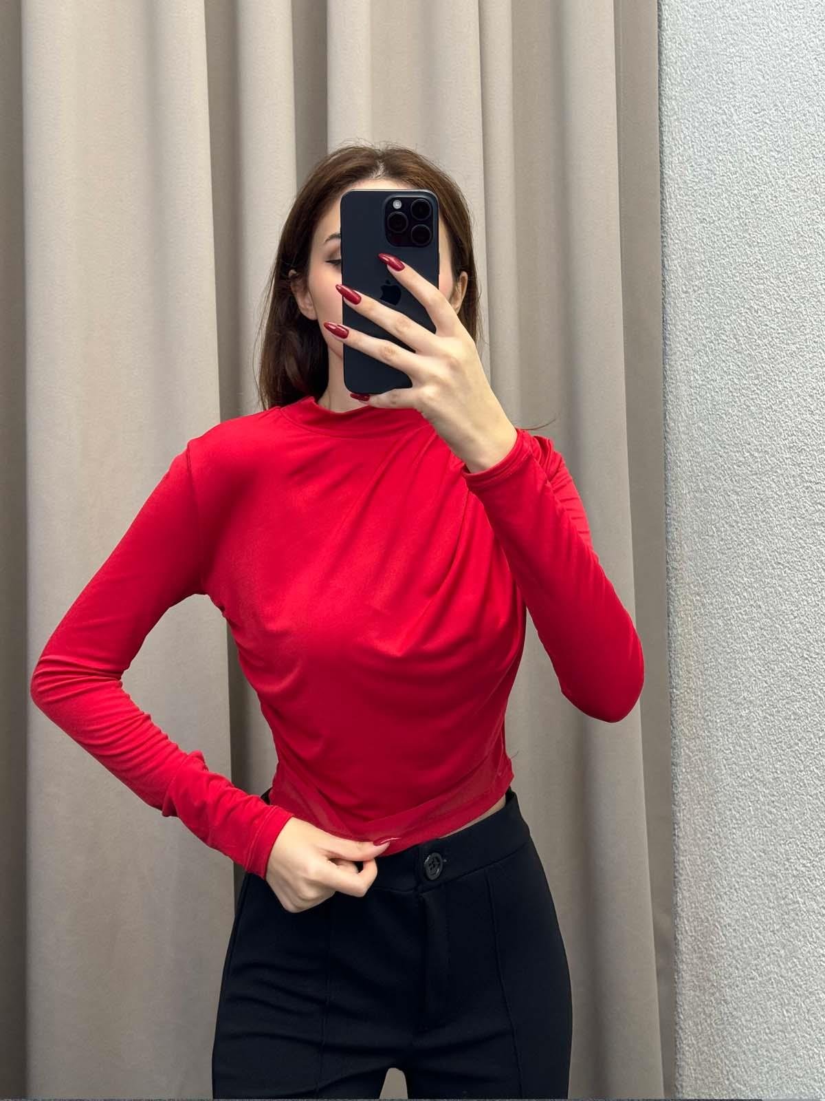 Sandy Büzgülü Kırmızı Bluz