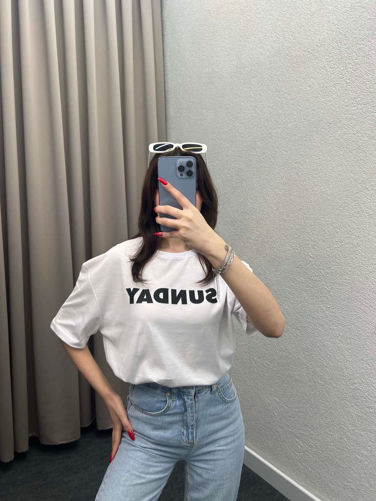 Sunday Beyaz Oversize Tshirt