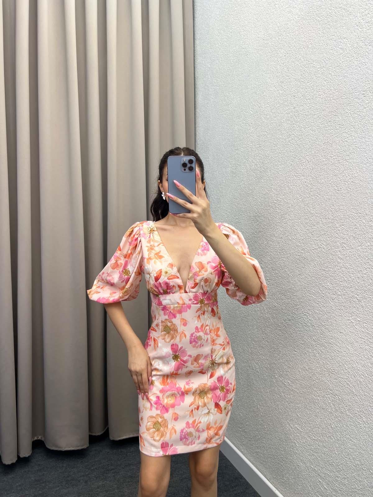 Webbed Kırmızı Çiçekli Elbise