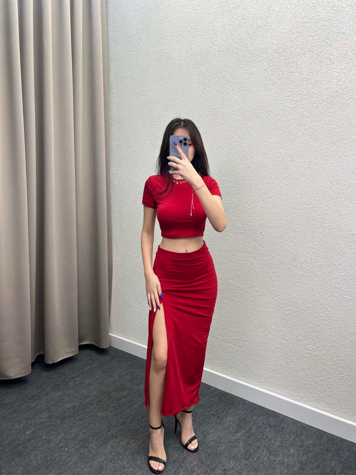 West Kırmızı Yırtmaç Etekli İkili Takım