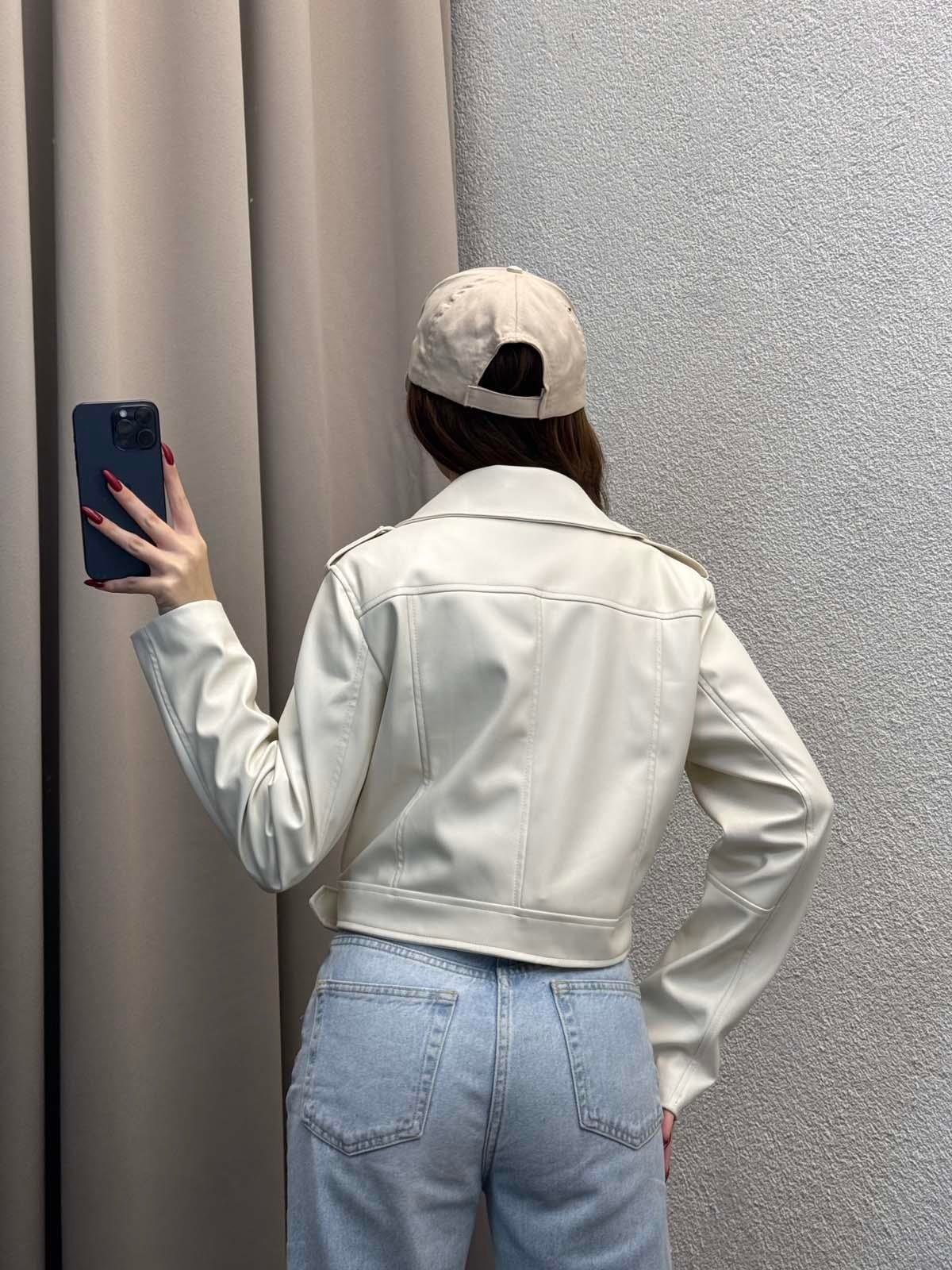 Zra Muadil Beyaz Deri Ceket