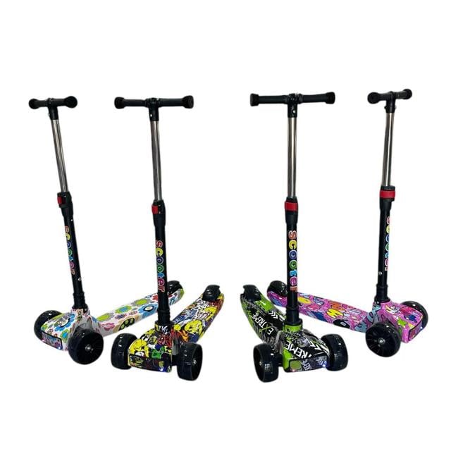 CAN KM505 RENKLI ISIKLI SESLI SCOOTER