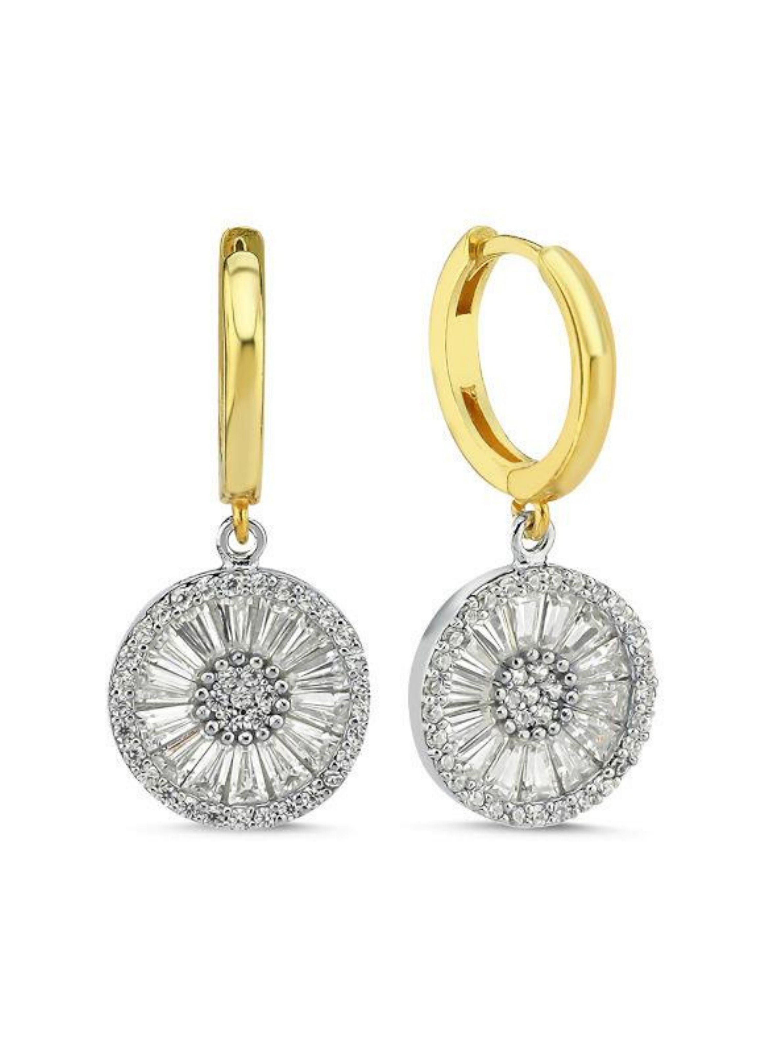 14 Ayar Altın Kadın Yuvarlak Baget Taşlı Küpe14 Ayar Altın Kadın Yuvarlak Baget Taşlı Küpe