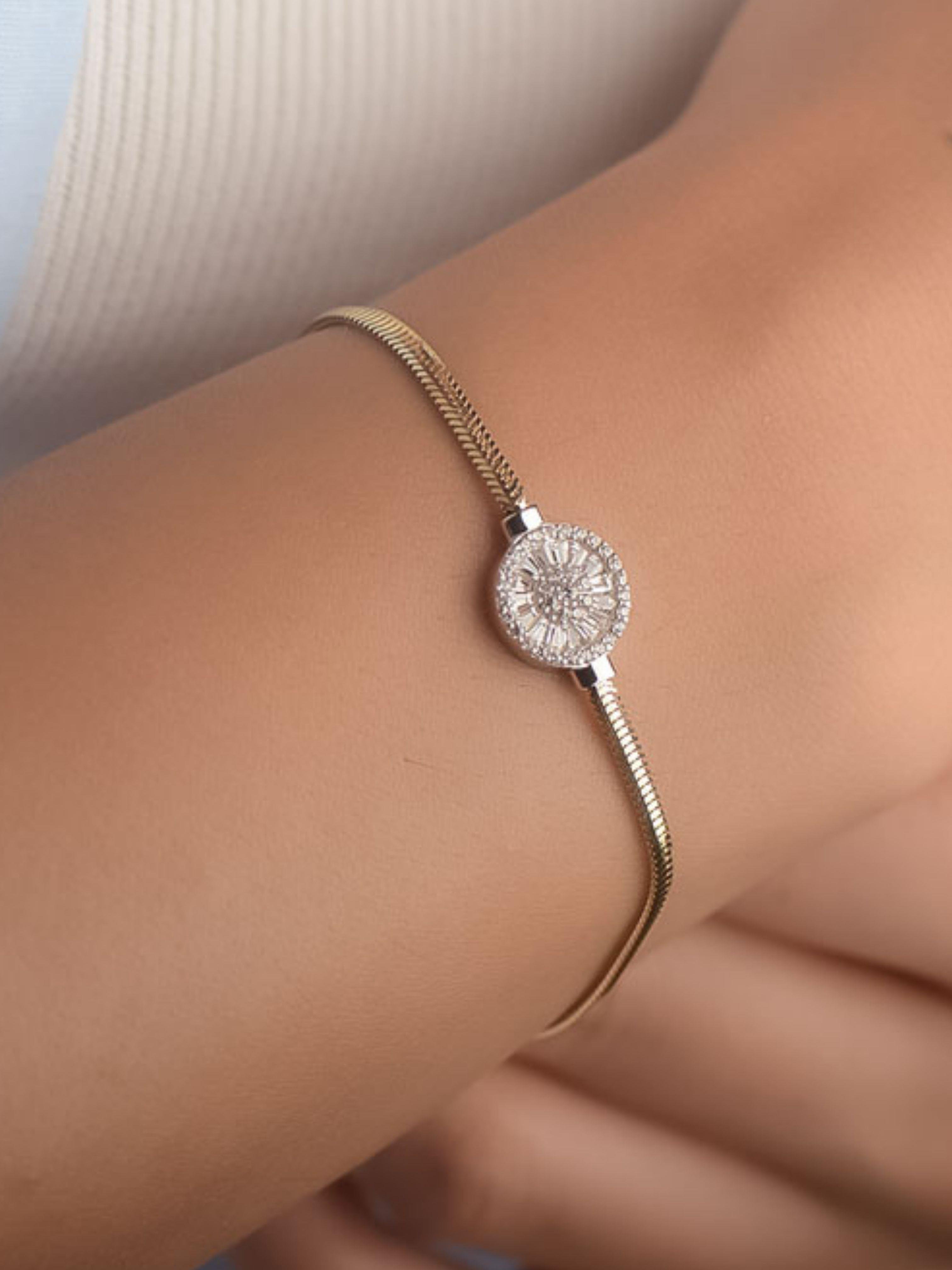 14 Ayar Balık Sırtı Baget Taşlı Altın Bileklik