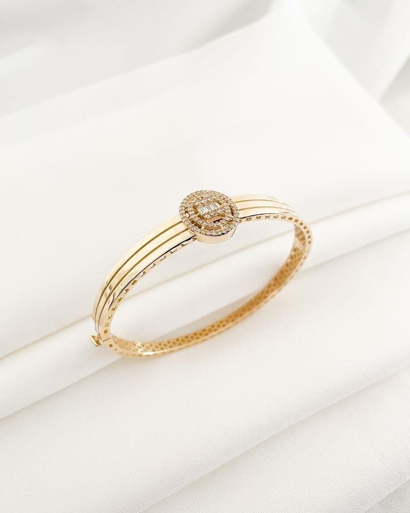 Baget 14 Ayar Altın Kaburga Kelepçe BilezikBaget 14 Ayar Altın Kaburga Kelepçe Bilezik14 Ayar Bilezik