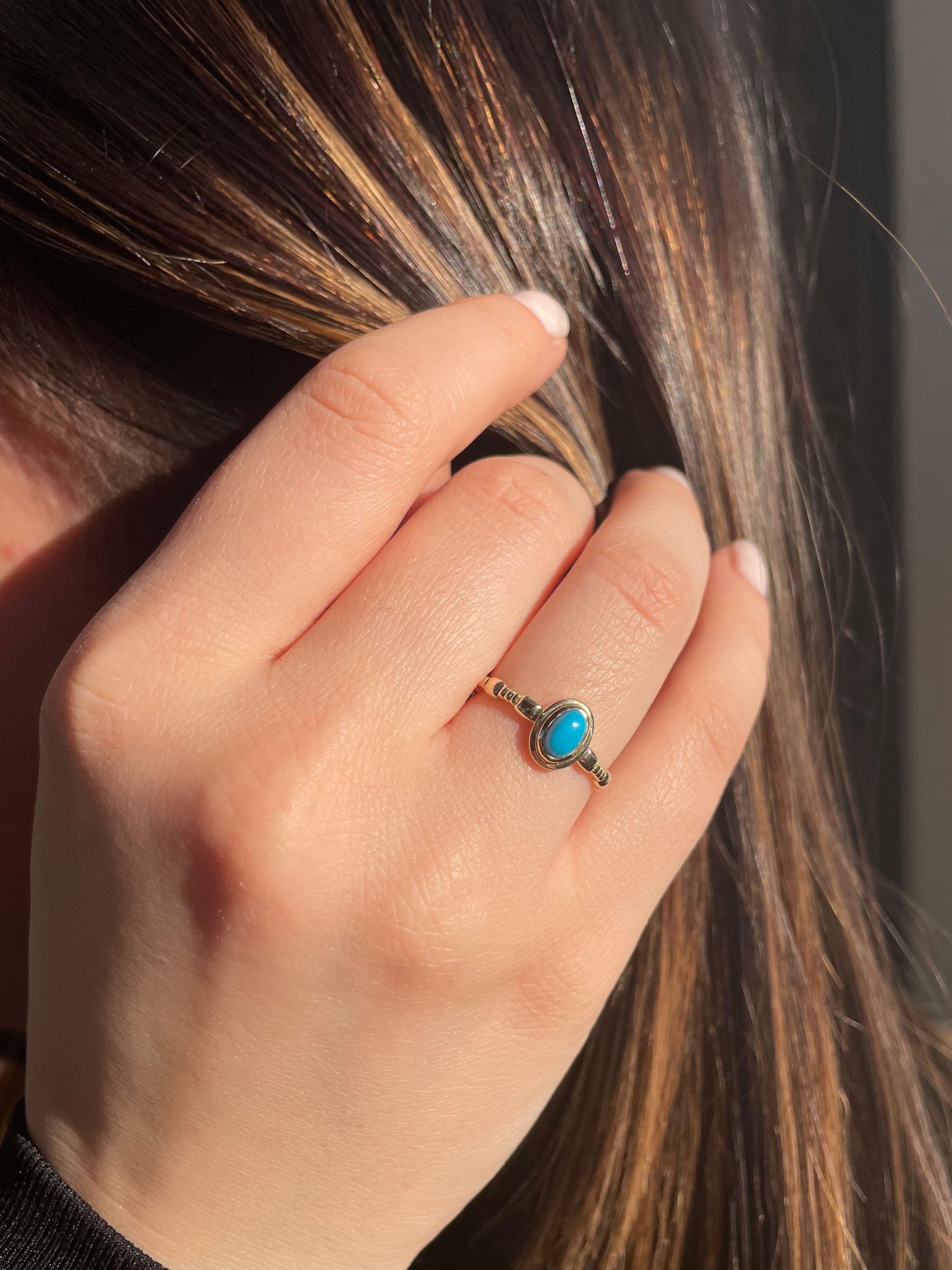 Firuze Taşlı 14 Ayar Altın Kadın YüzüğüFiruze Taşlı 14 Ayar Altın Kadın Yüzüğü