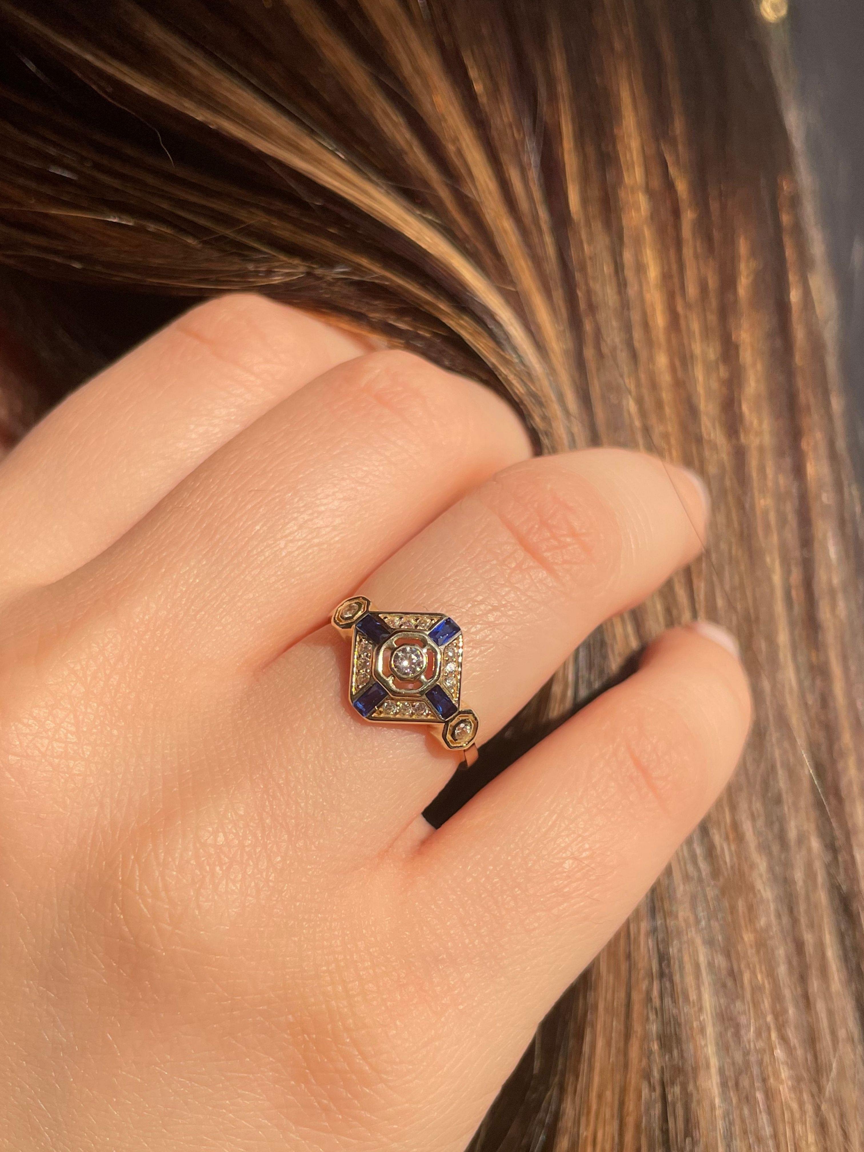 Focus Lacivert Taşlı Kadın Altın YüzükFocus Lacivert Taşlı Kadın Altın Yüzük