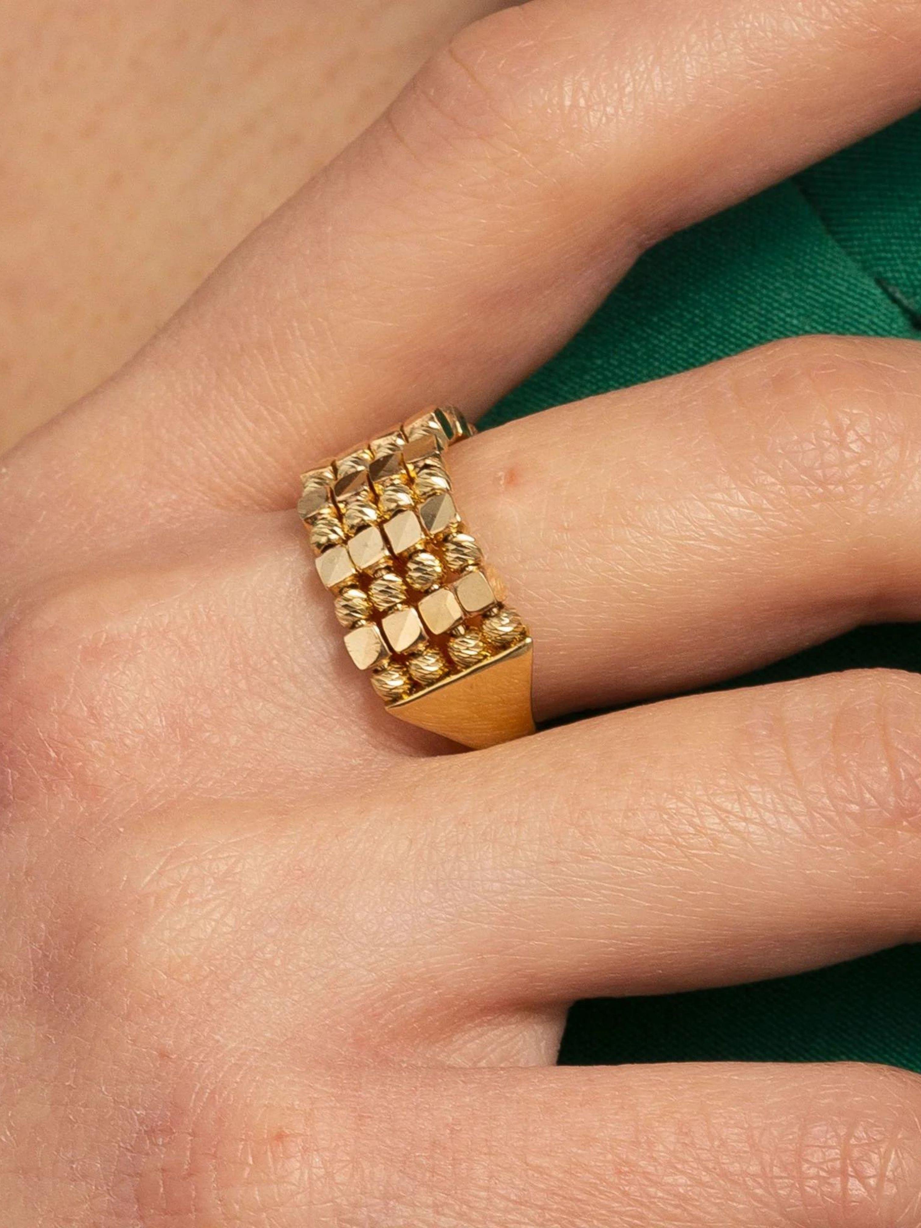 Küp Dorika Altın Yüzük Küp Dorika Altın Yüzük 