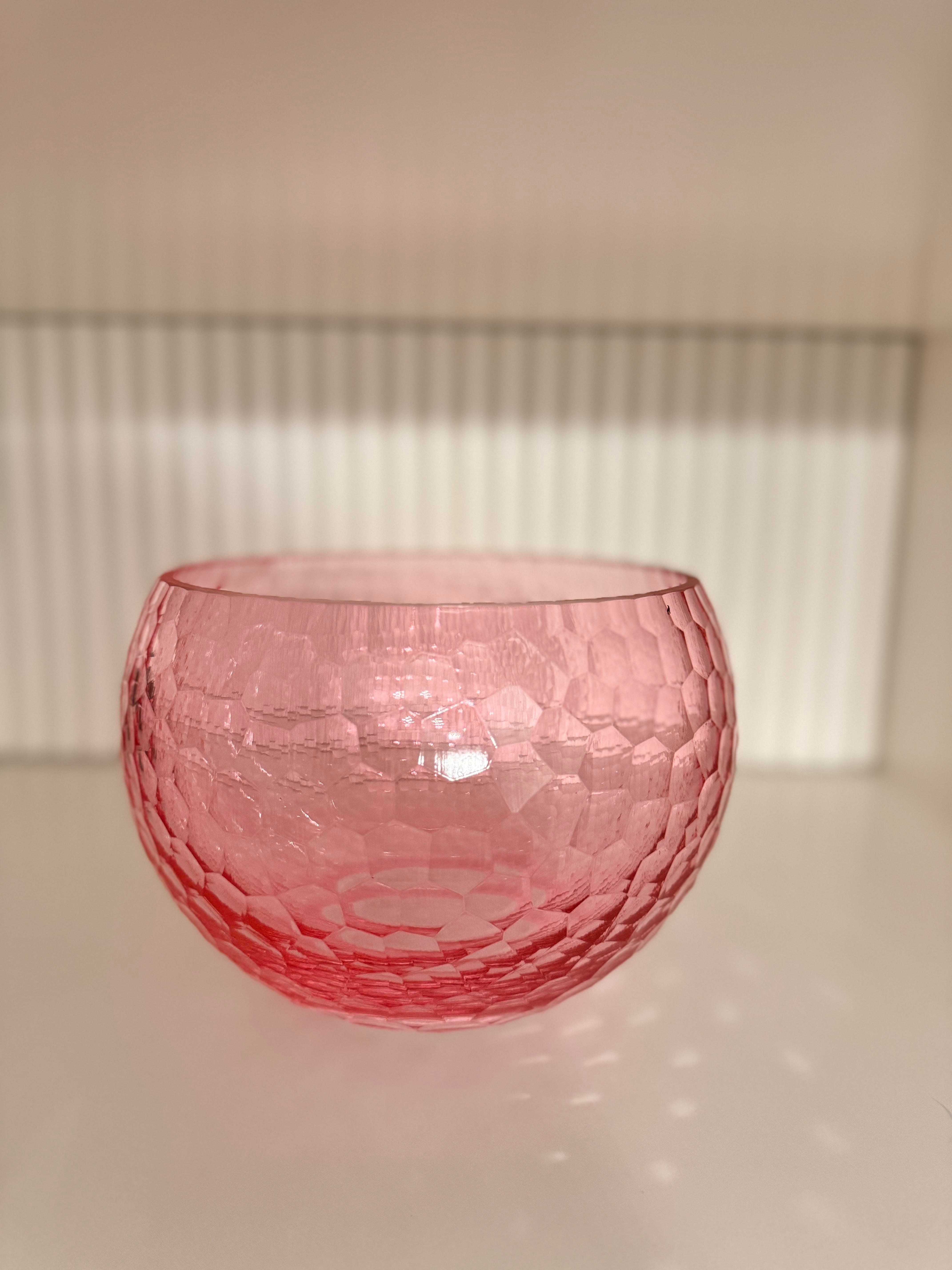 Pembe Meyvelik Kase