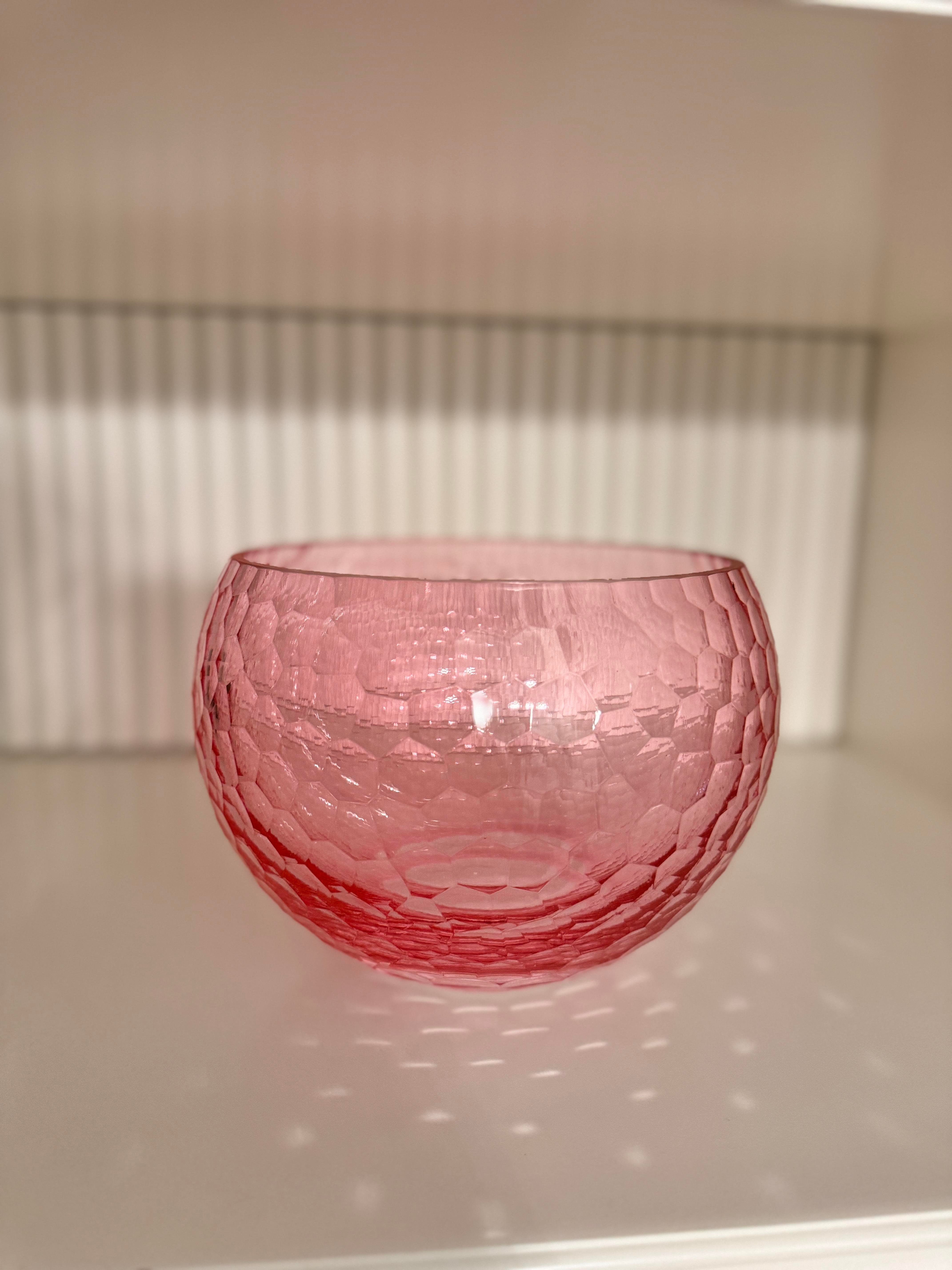 Pembe Meyvelik Kase