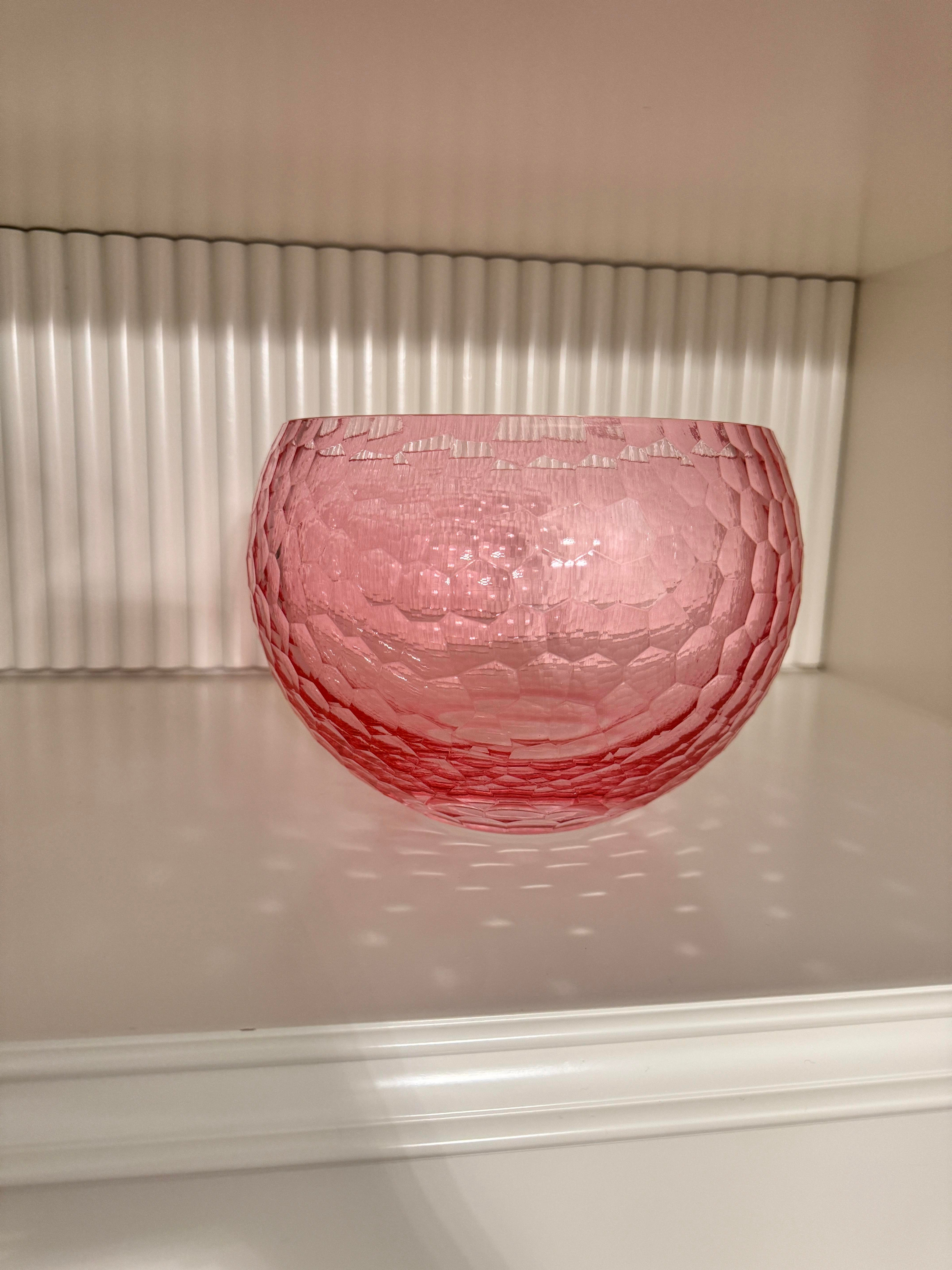 Pembe Meyvelik Kase