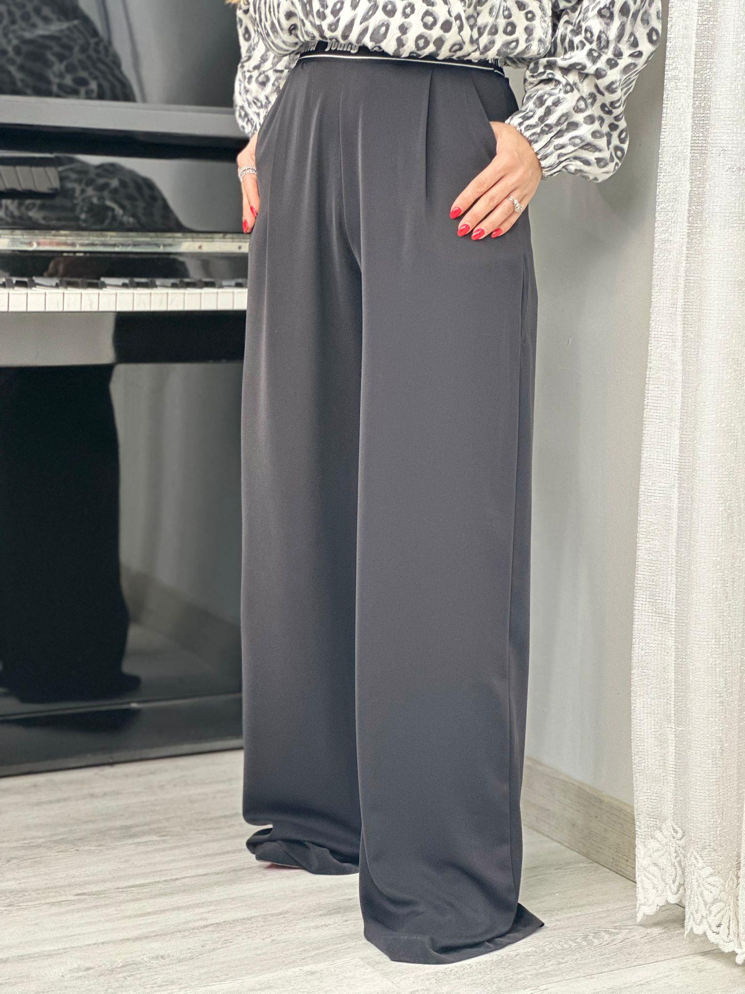 Beli Lastik Detaylı Bol Pça Siiyah Pantolon