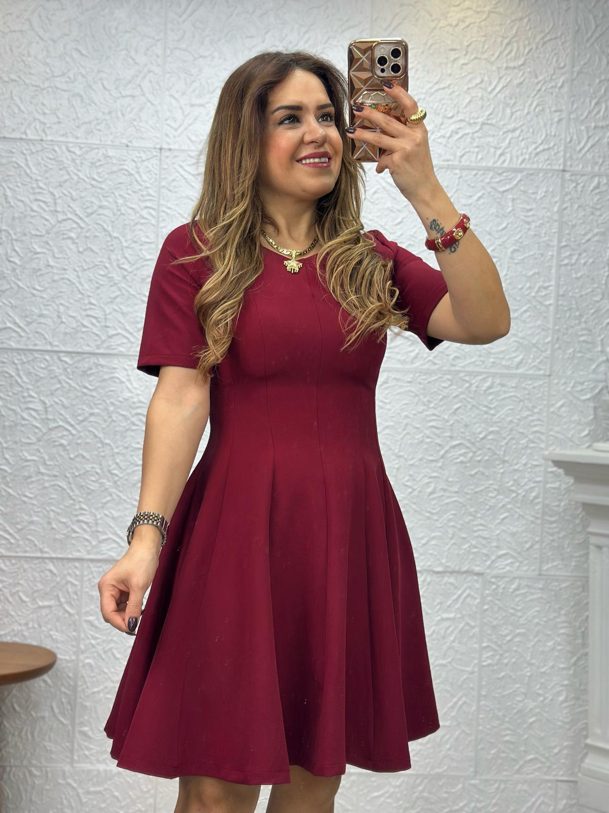 Beli Oturtmalı Bordo Elbise