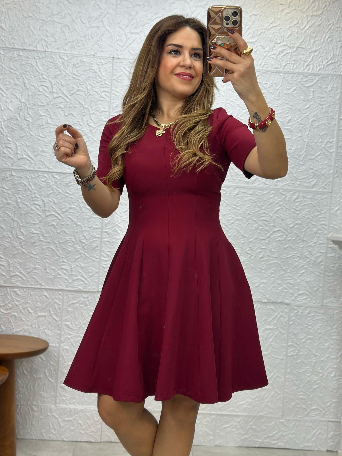 Beli Oturtmalı Bordo Elbise