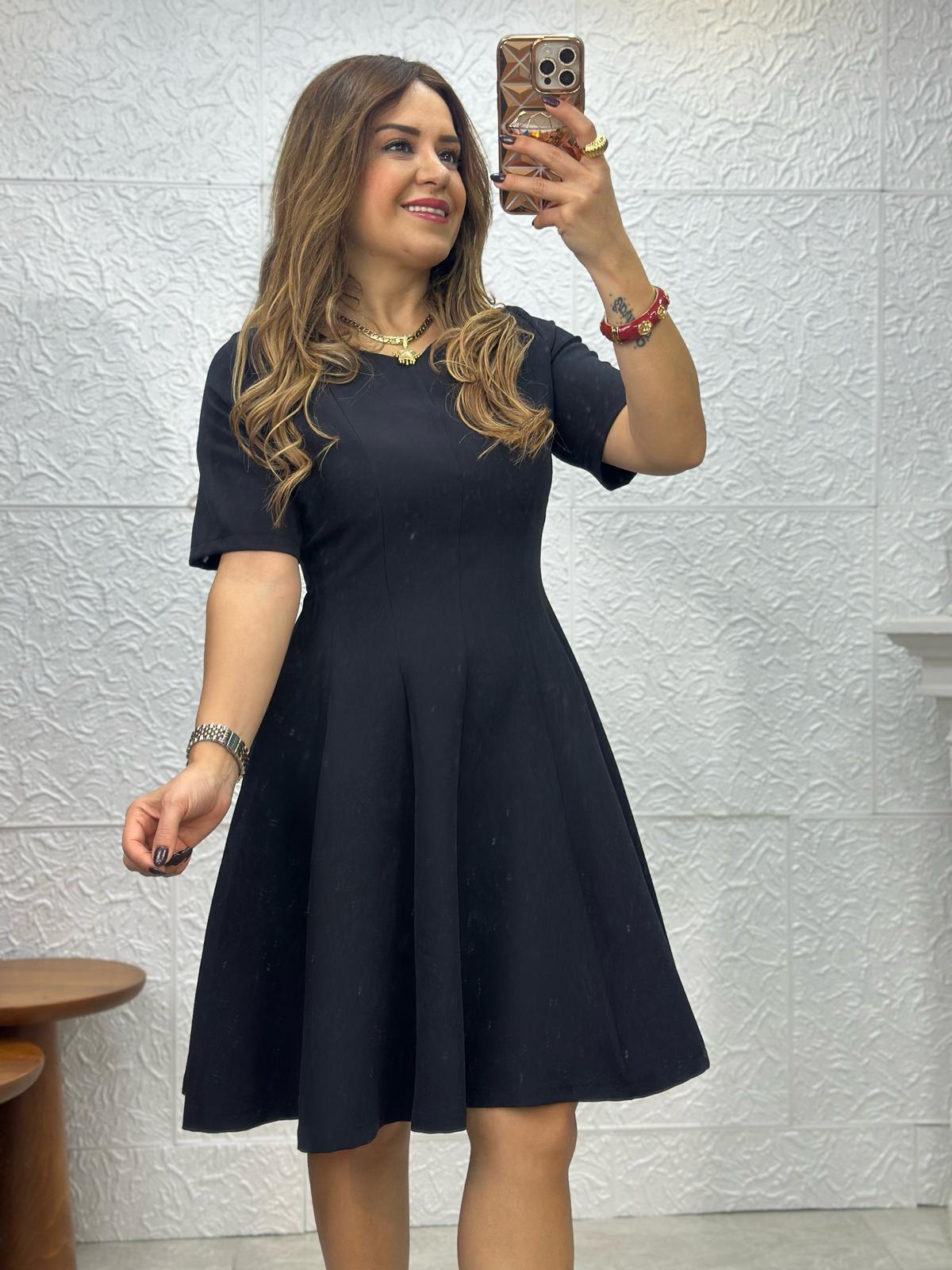 Beli Oturtmalı Siyah Elbise