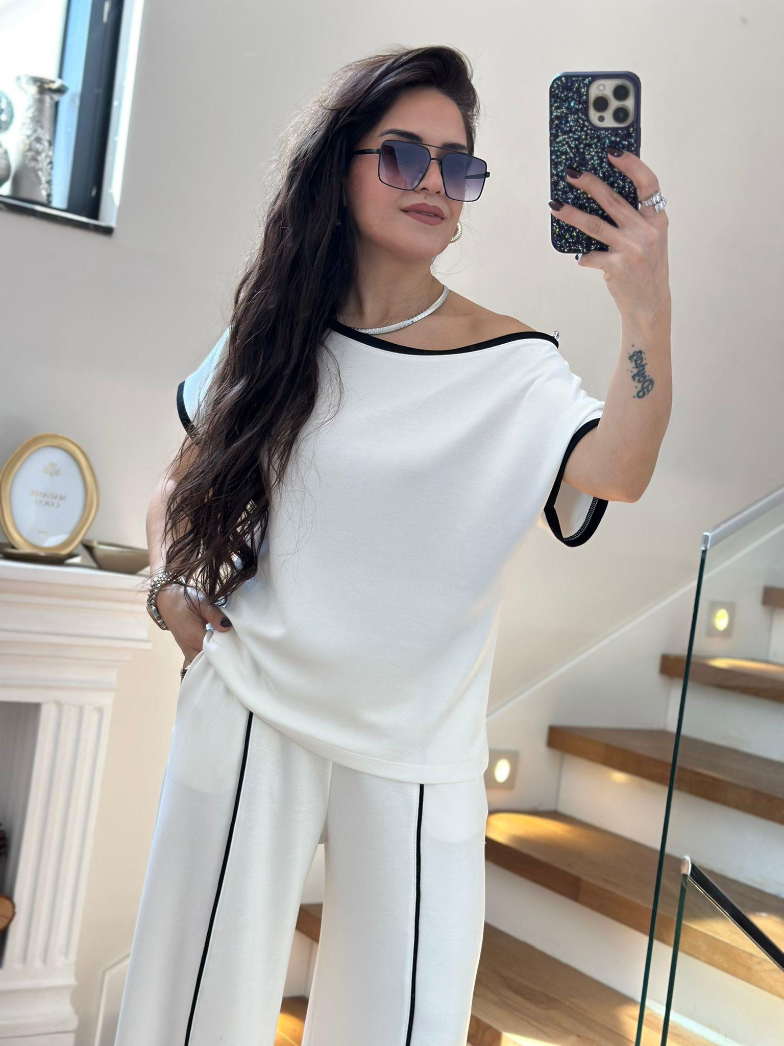Beyaz Biyeli Takım