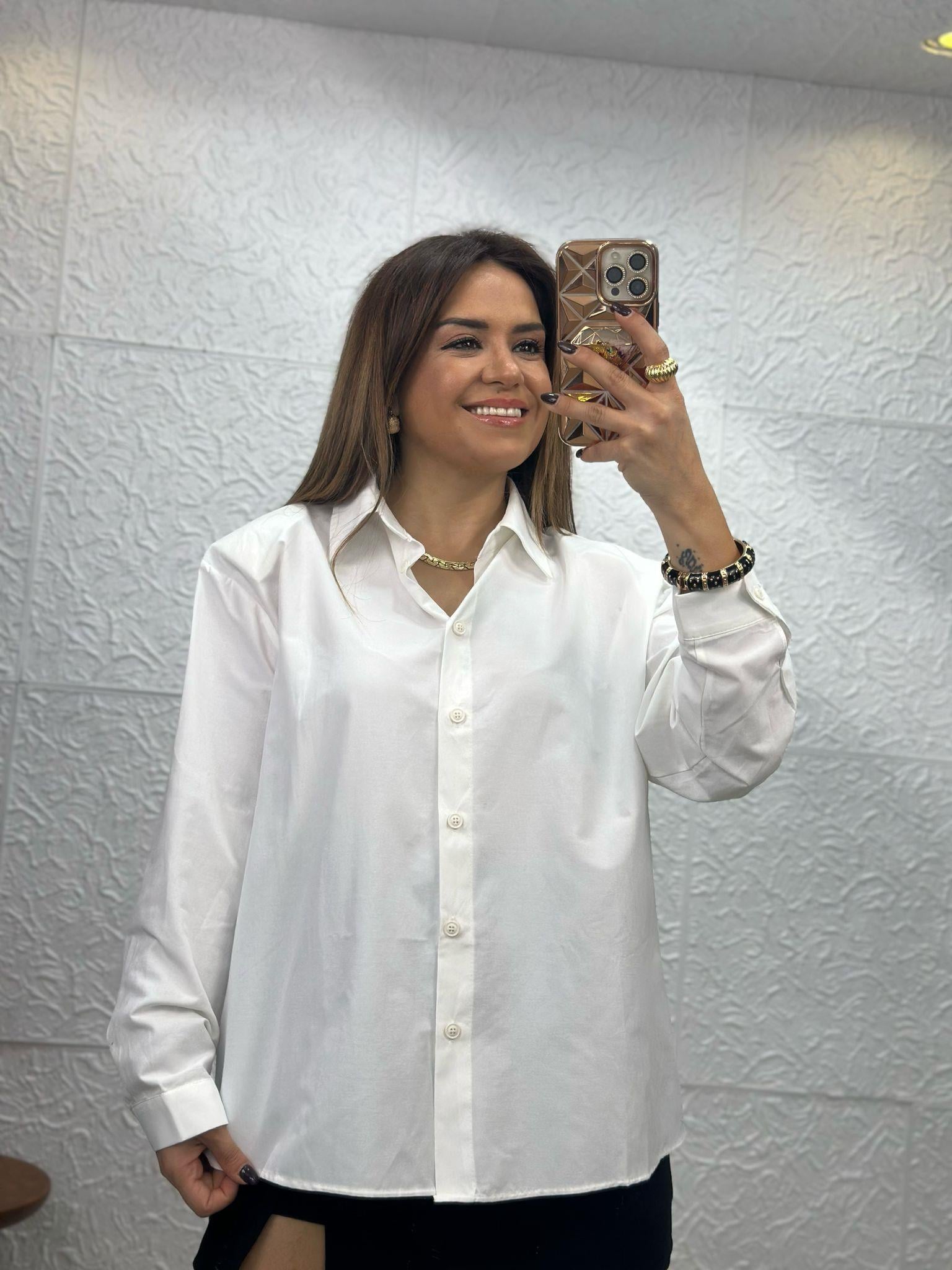 Beyaz Vatkalı Gömlek