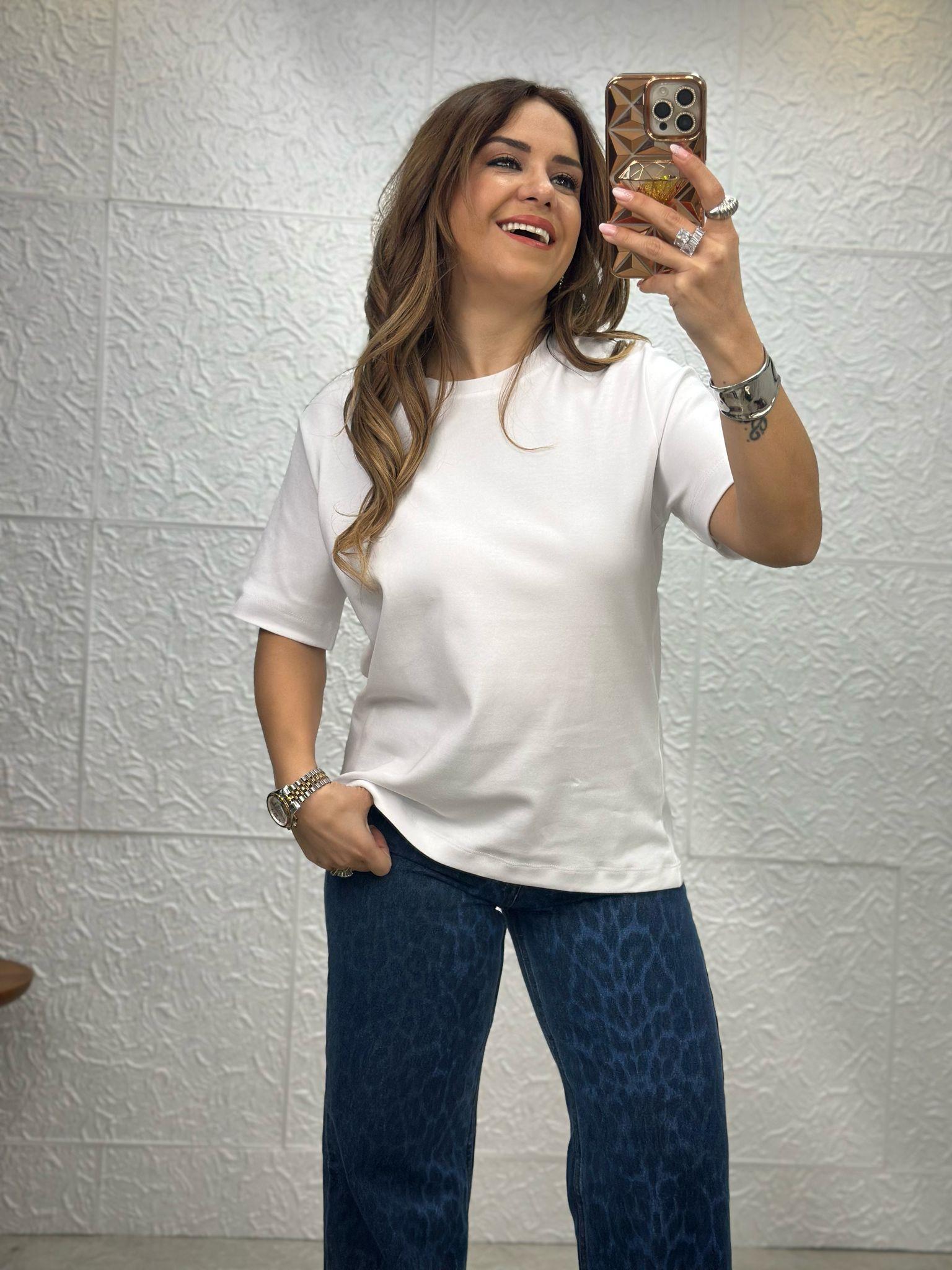 Beyaz Yuvarlak Yaka Tshirt