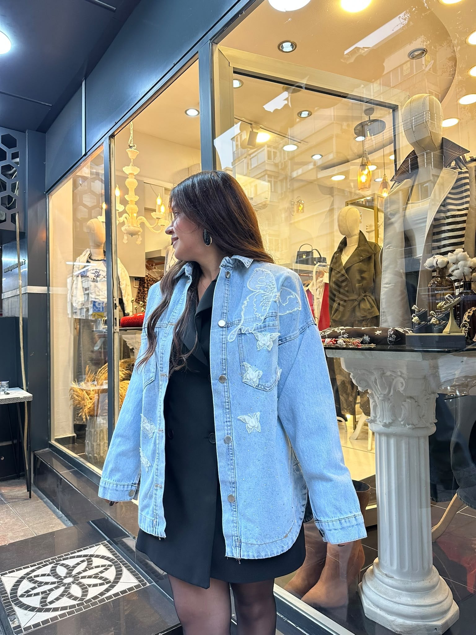 Boncuklu Kelebekli Denim Ceket